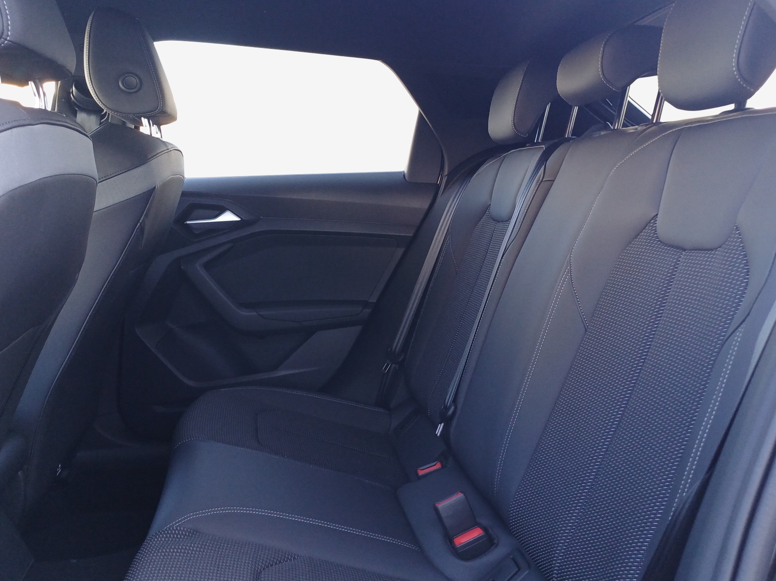 AUDI A1 Sportback 30 TFSI Attraction S-tronic-image-11