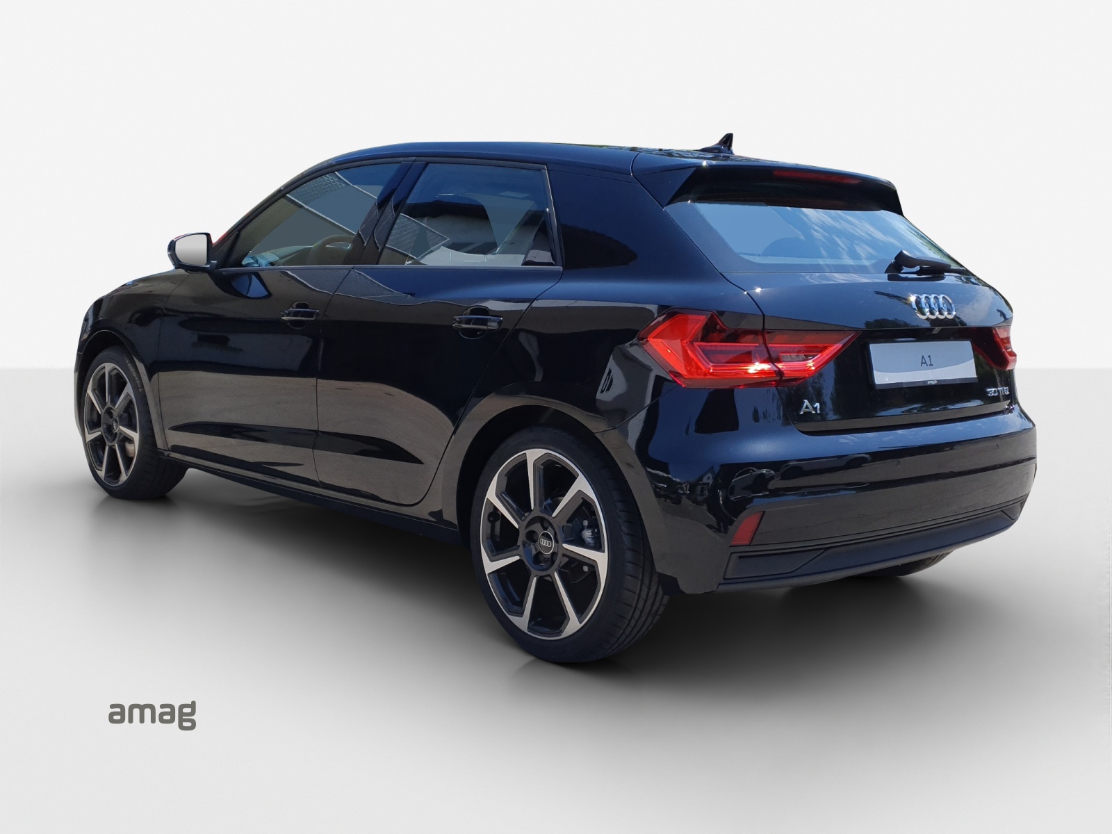 AUDI A1 Sportback 30 TFSI Attraction S-tronic-image-2