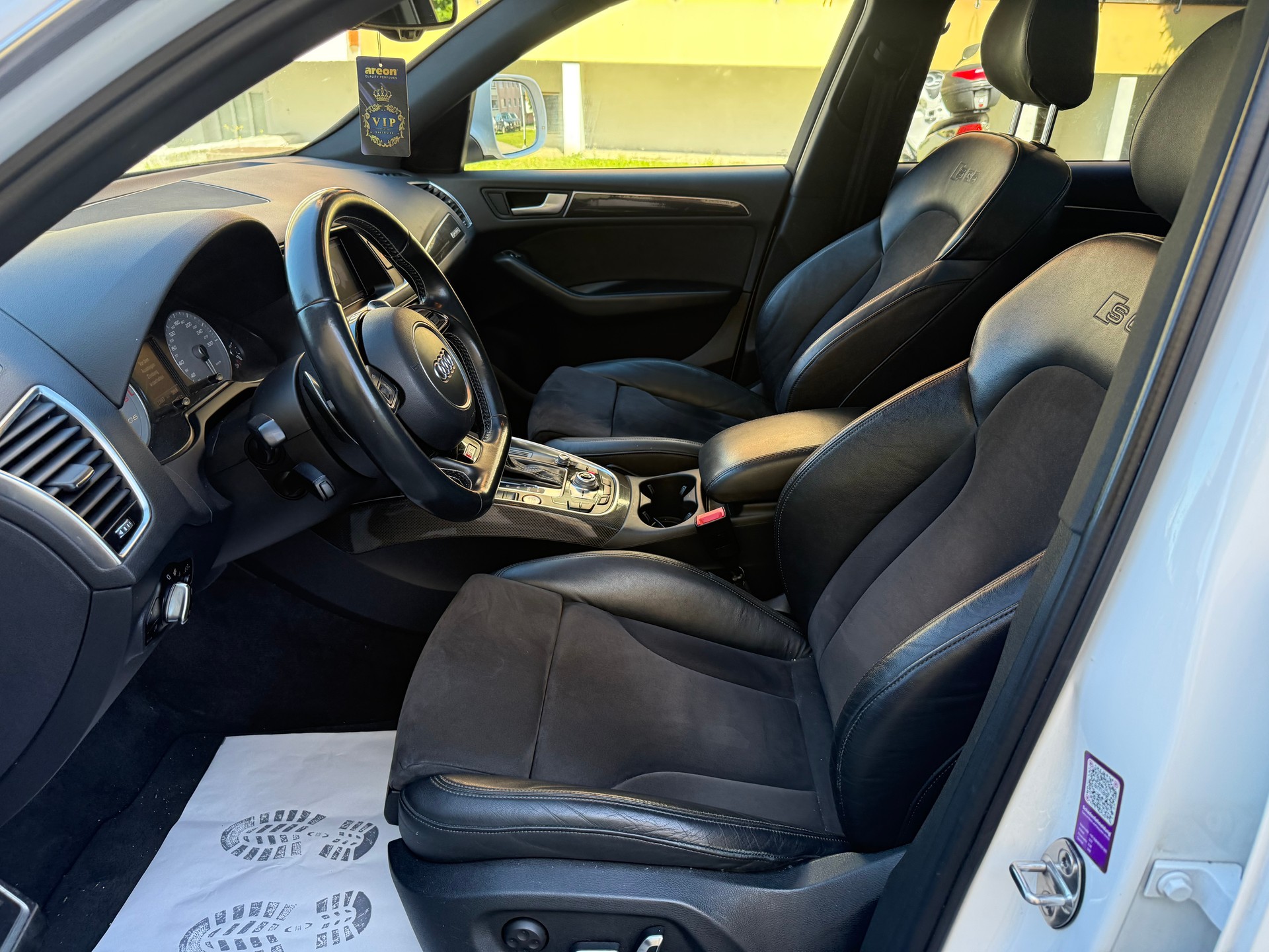 AUDI SQ5 3.0 TDI quattro tiptronic-image-6