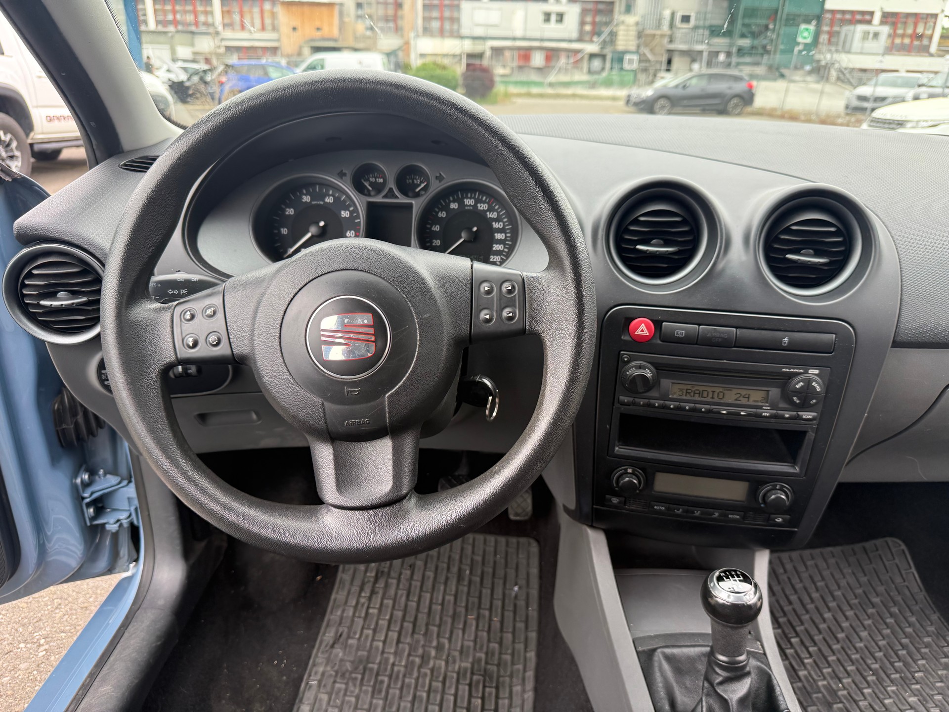 SEAT Ibiza 1.6 16V Sport-image-2