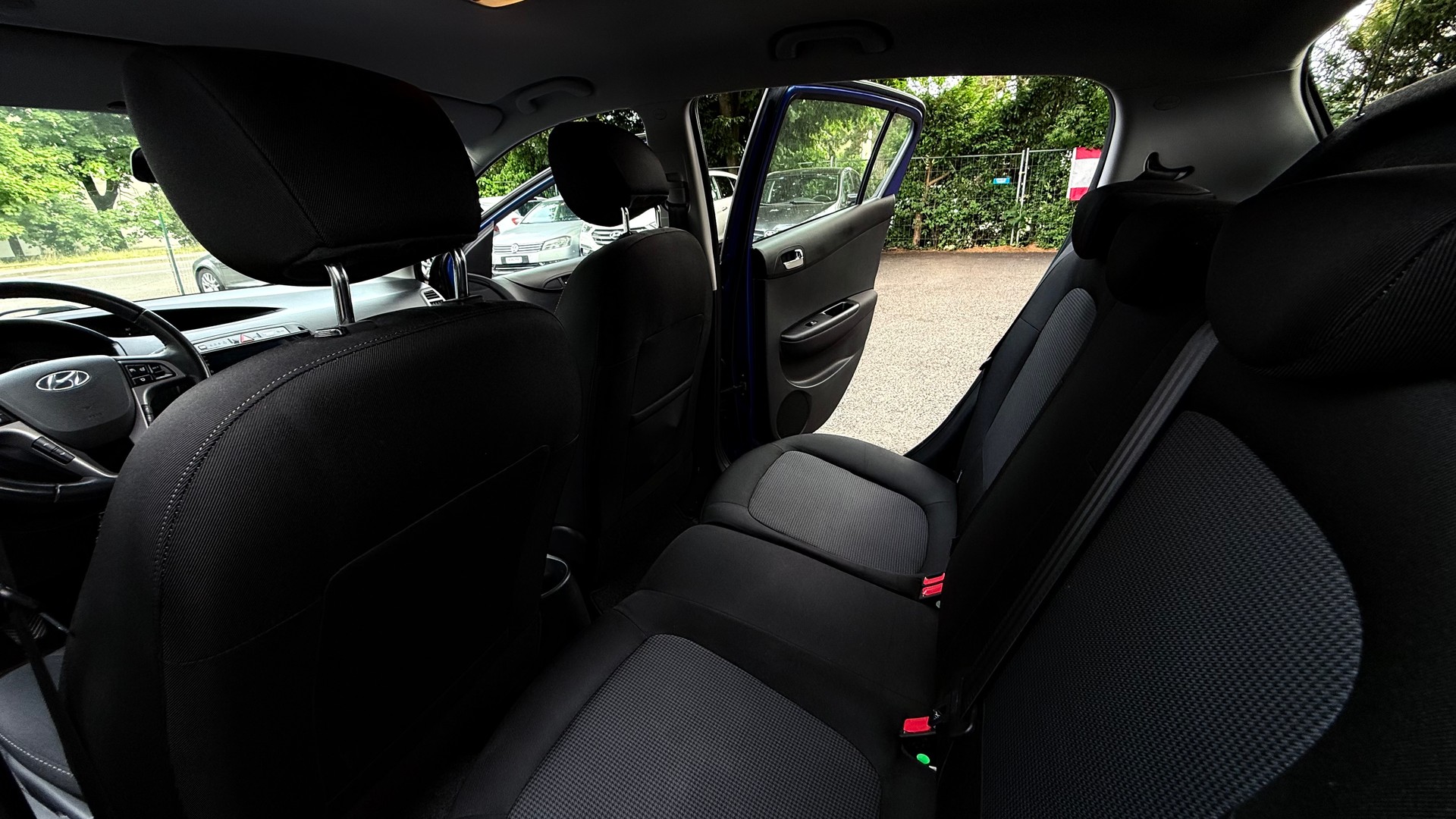 HYUNDAI i20 1.4 Style-image-7