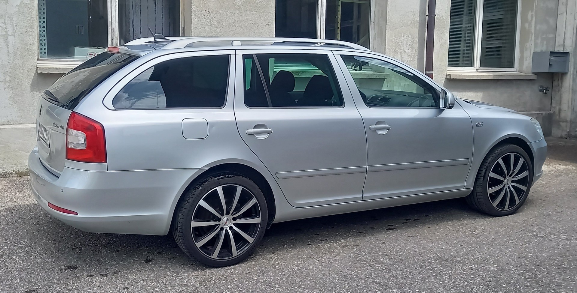 SKODA 1.8 TSI AllDrive 4x4-image-2
