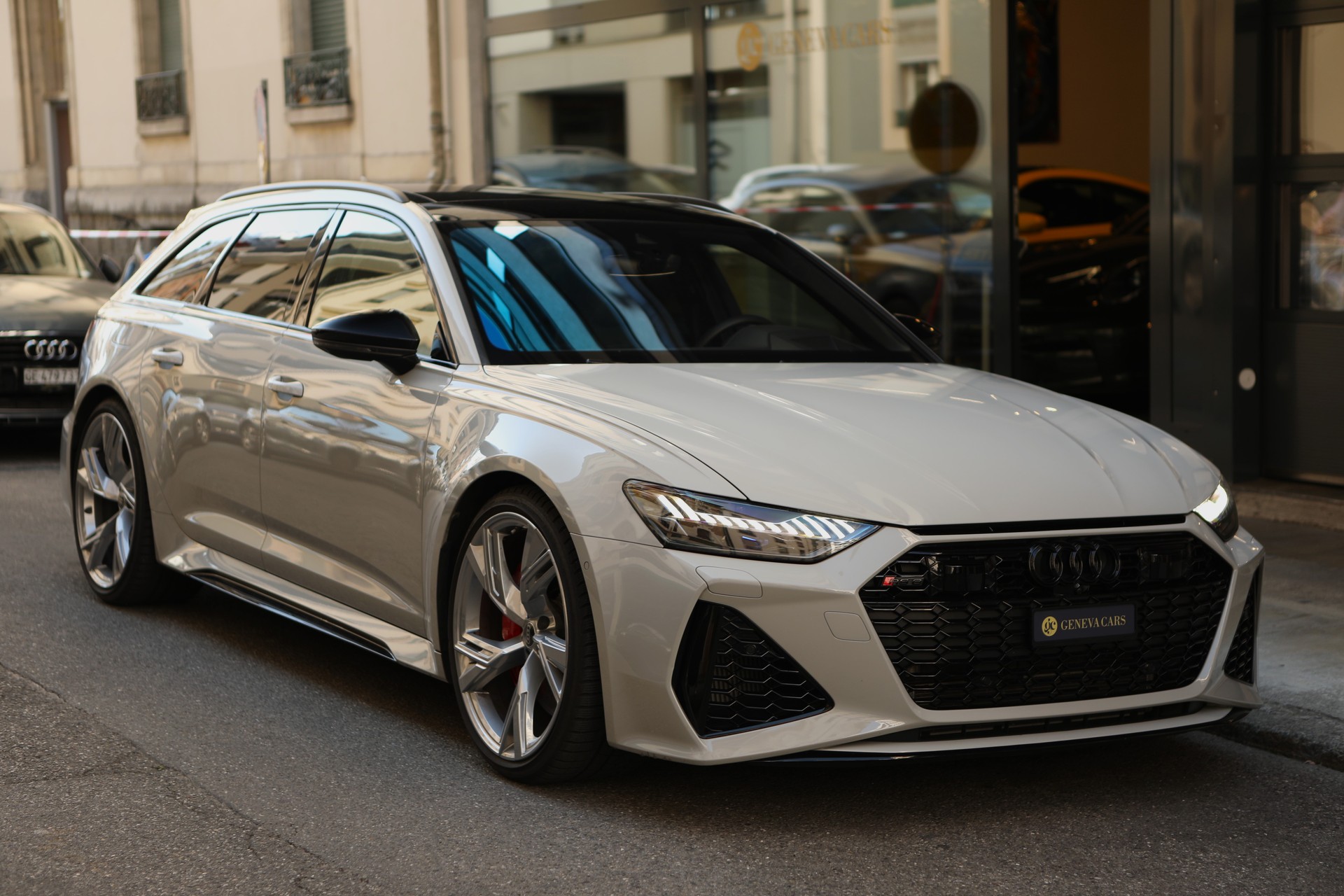 AUDI RS6 Avant 4.0 TFSI V8 quattro-image-1