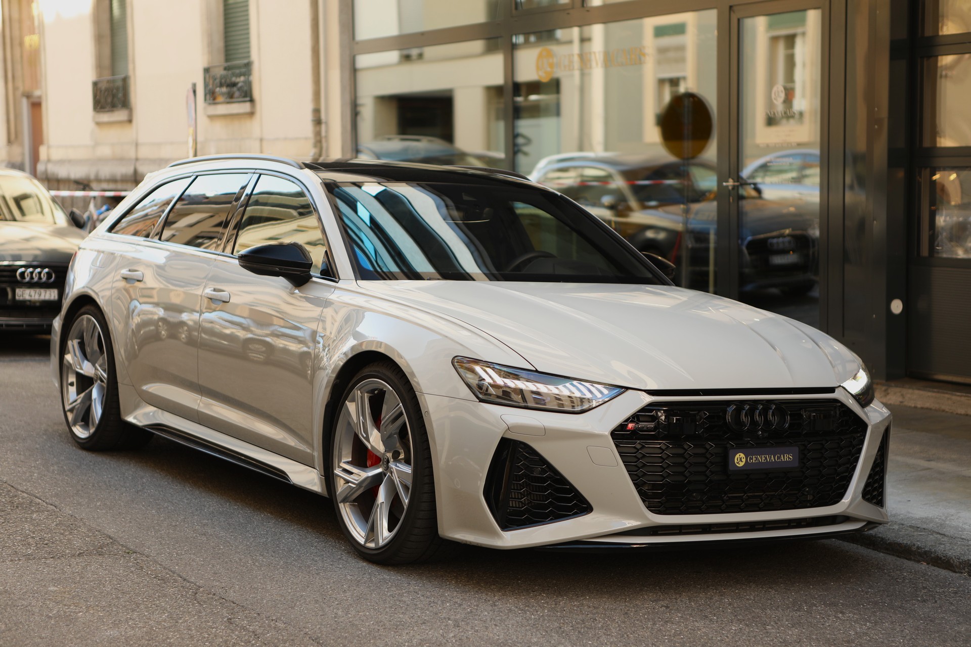 AUDI RS6 Avant 4.0 TFSI V8 quattro-image-6