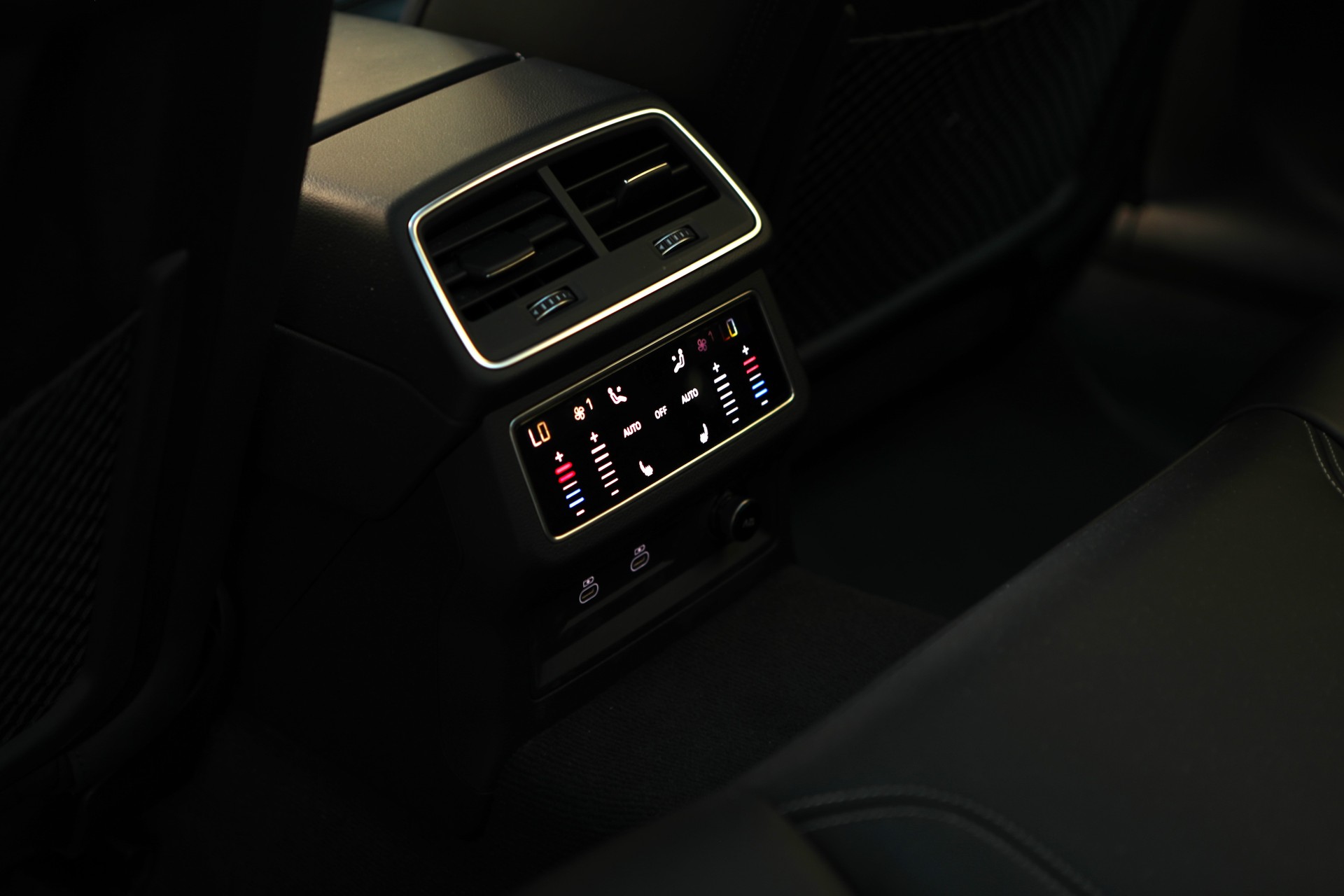 AUDI RS6 Avant 4.0 TFSI V8 quattro-image-9