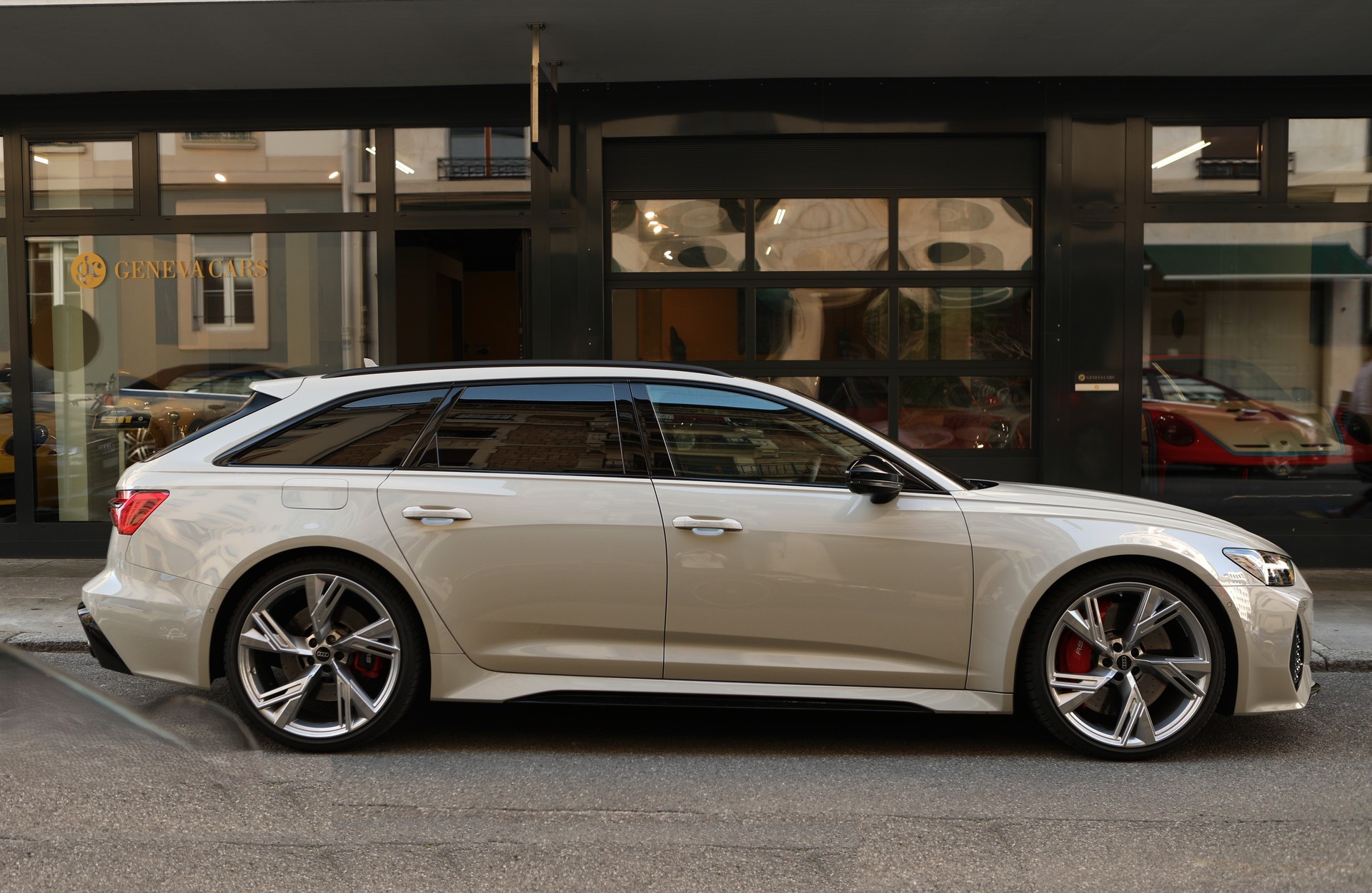 AUDI RS6 Avant 4.0 TFSI V8 quattro-image-0