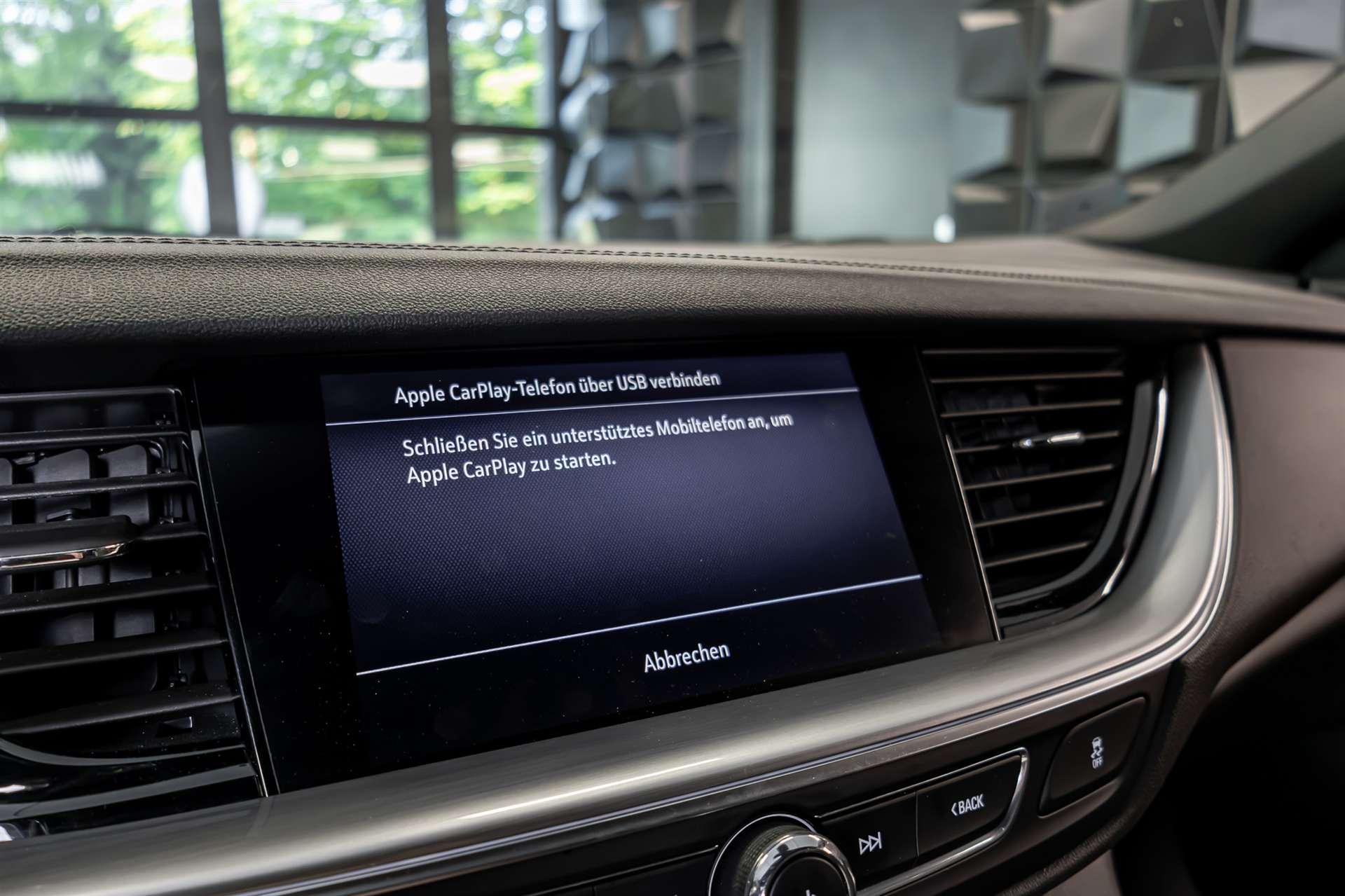 OPEL Insignia 2.0 T GSi 4WD Automatic-image-16