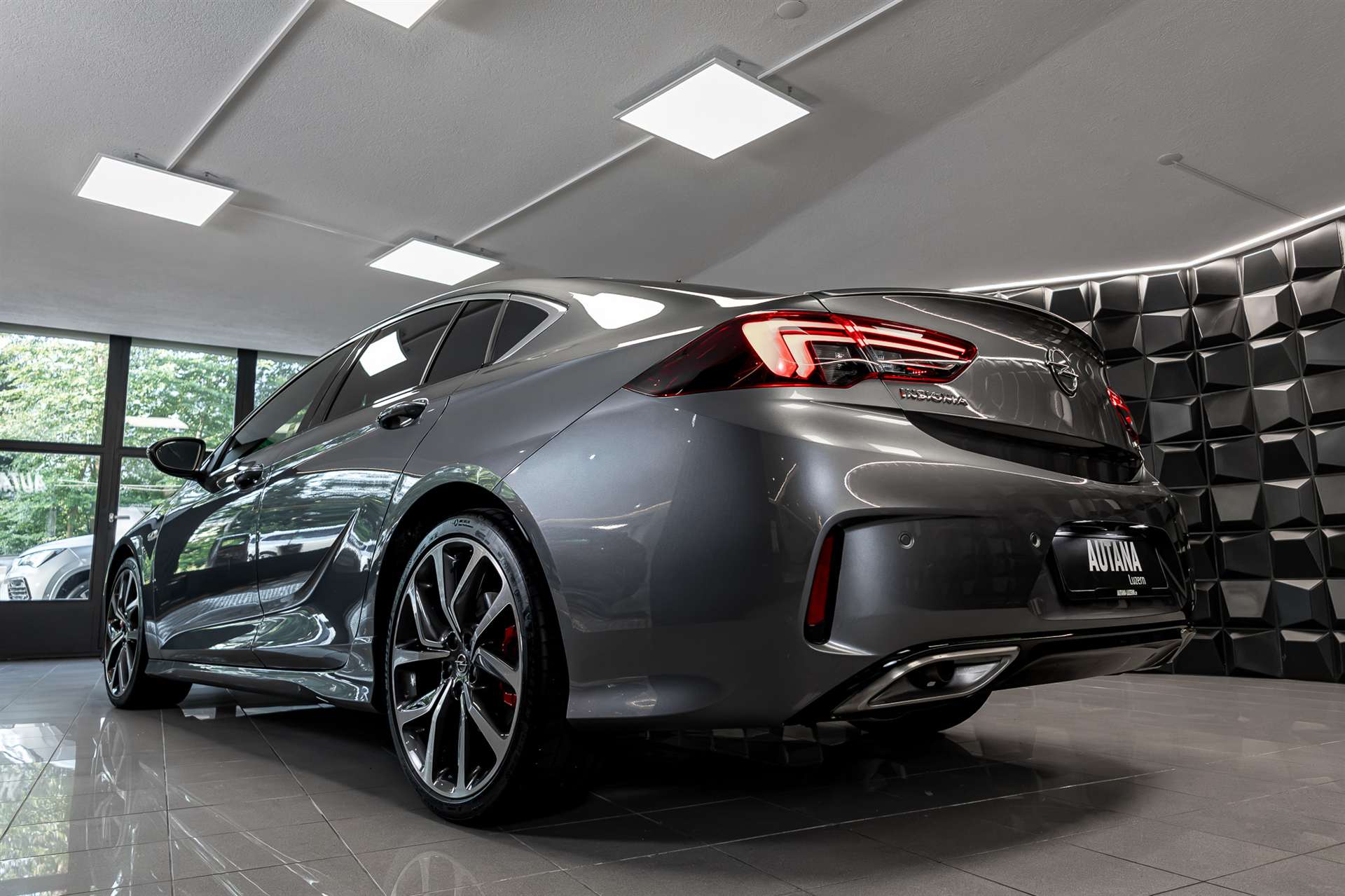 OPEL Insignia 2.0 T GSi 4WD Automatic-image-29