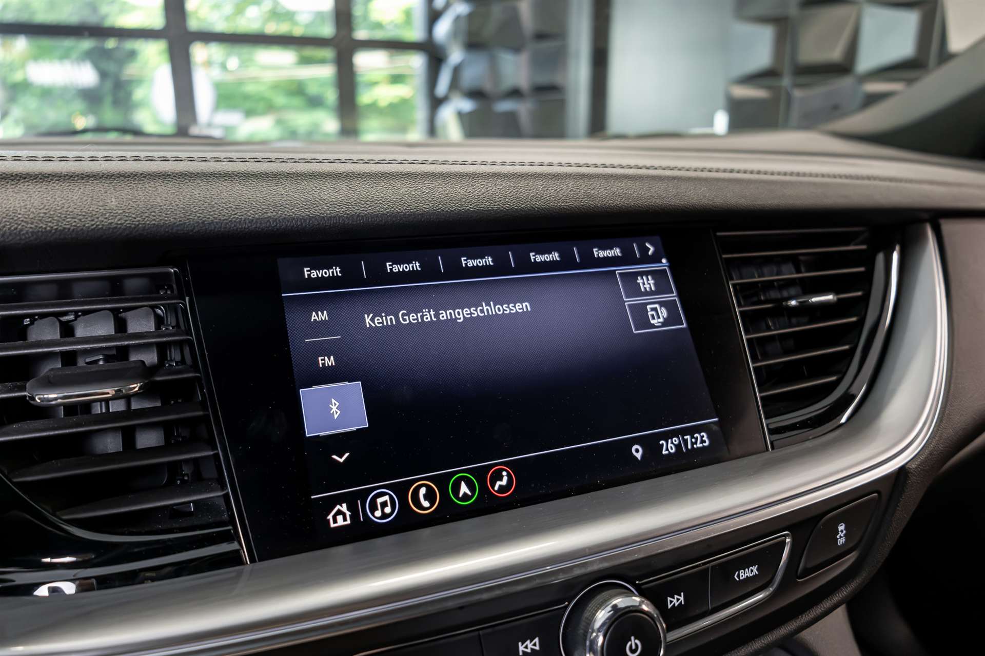 OPEL Insignia 2.0 T GSi 4WD Automatic-image-17