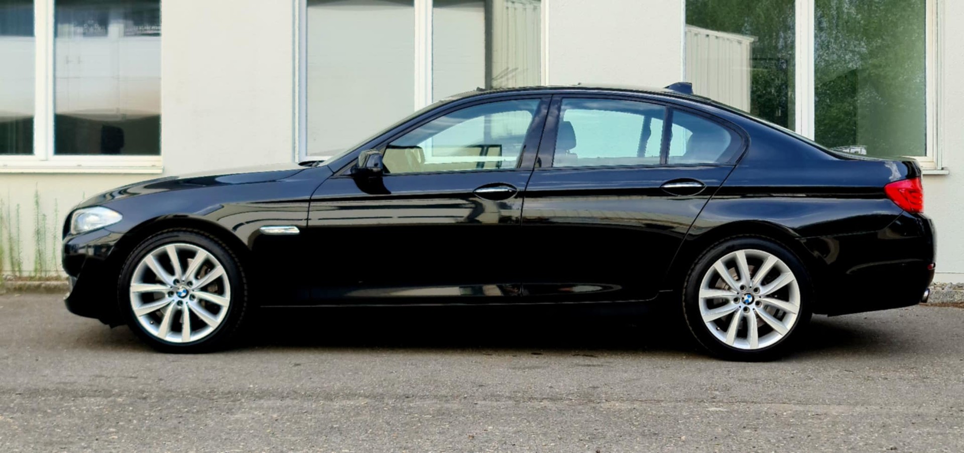 BMW 535i Steptronic-image-3