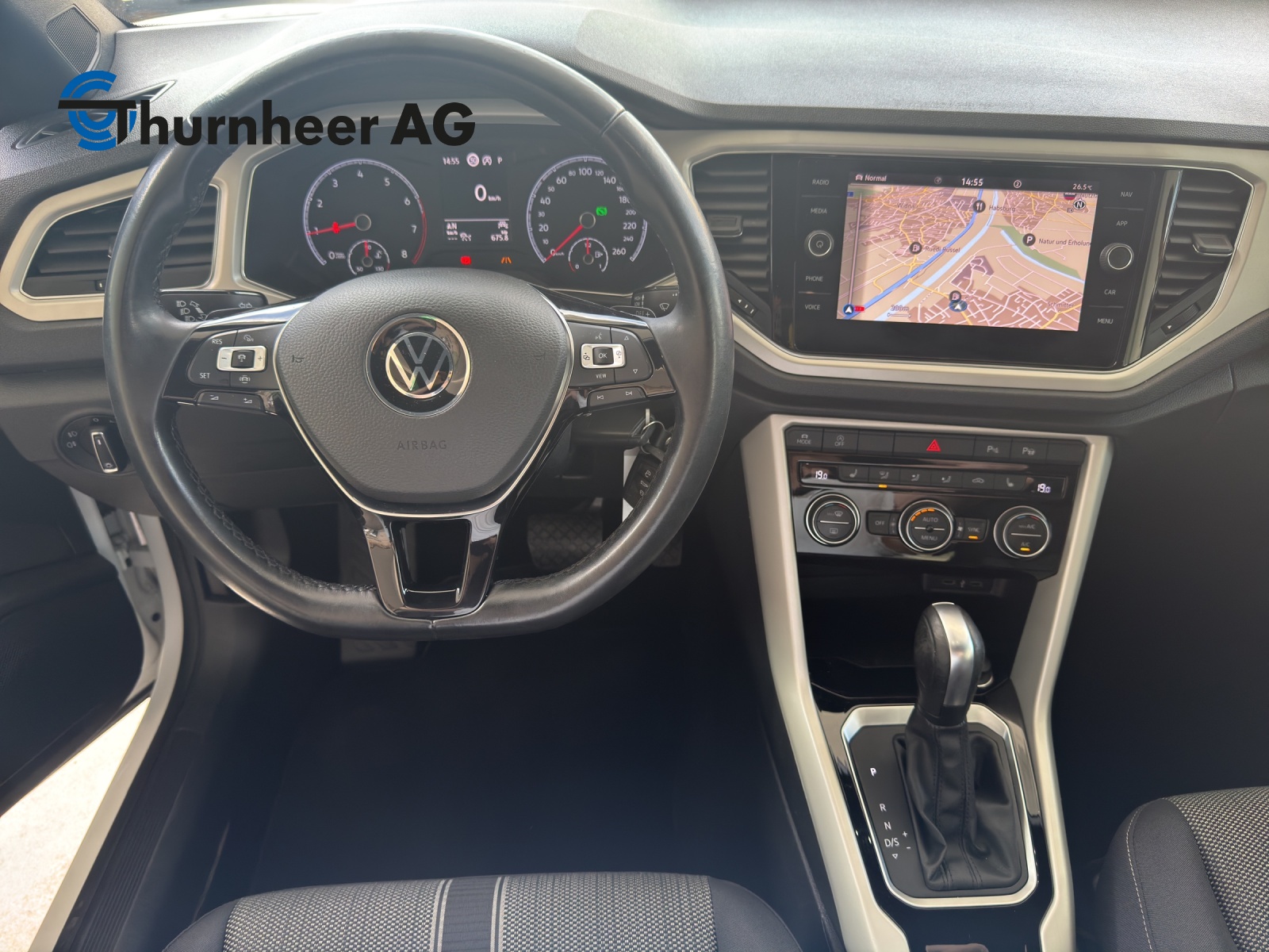 VW T-Roc Cabriolet 1.5 TSI EVO Advance DSG-image-10