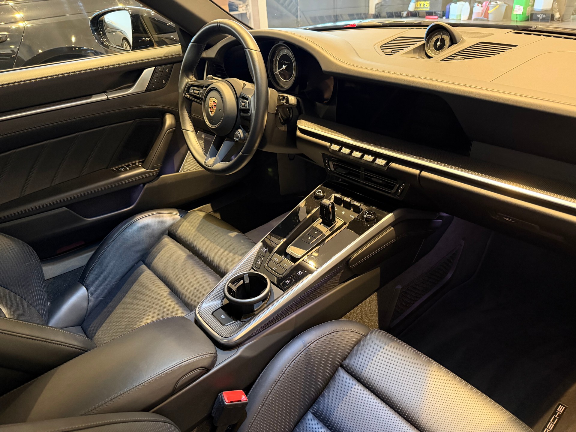 PORSCHE 911 Cabriolet 3.7 Turbo S PDK-image-9