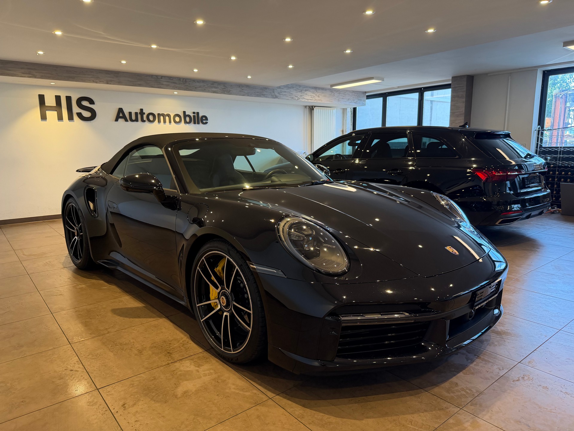 PORSCHE 911 Cabriolet 3.7 Turbo S PDK-showroom-element-3