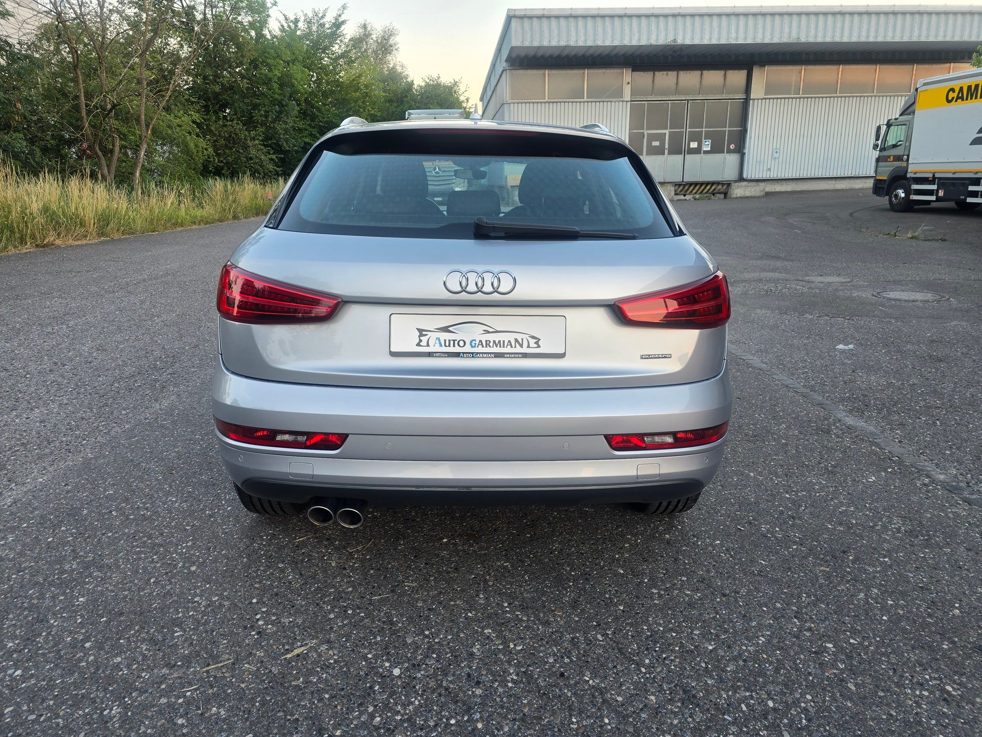 AUDI Q3 2.0 TDI quattro S-tronic-image-3