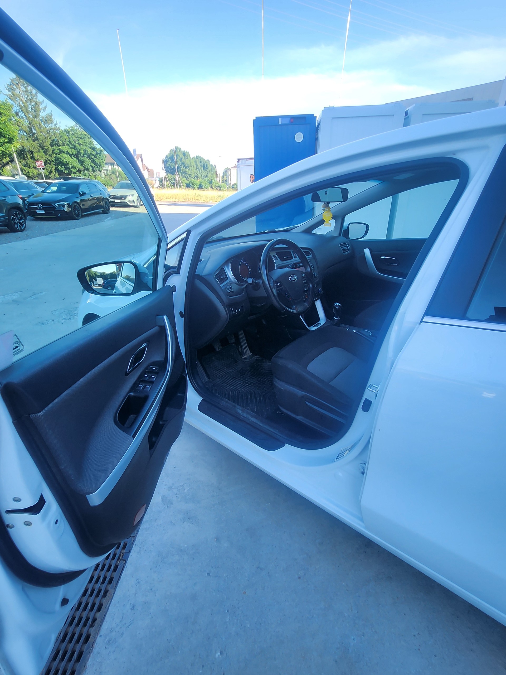 KIA Cee'd 1.6 GDi Style-image-7
