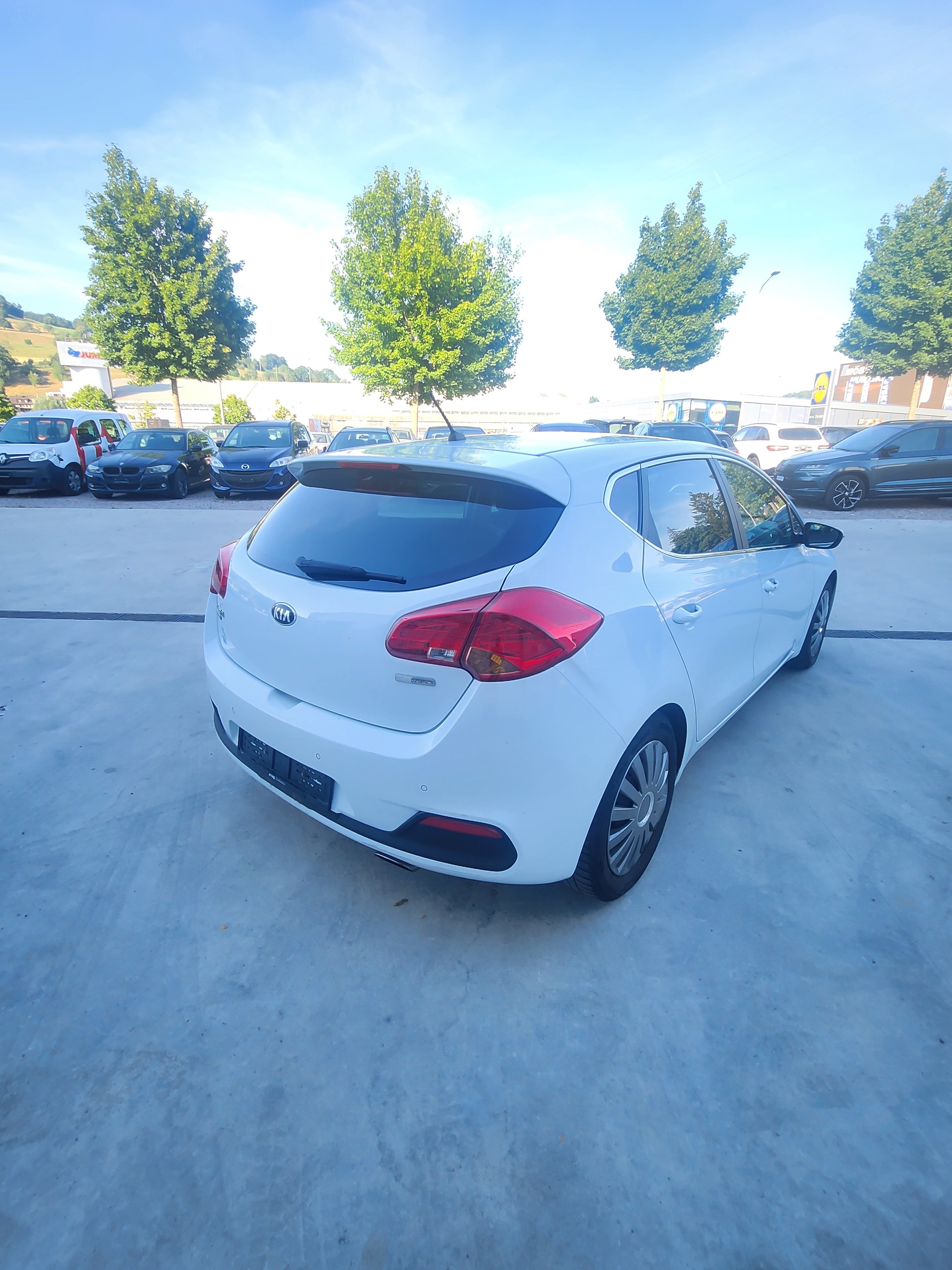 KIA Cee'd 1.6 GDi Style-image-4