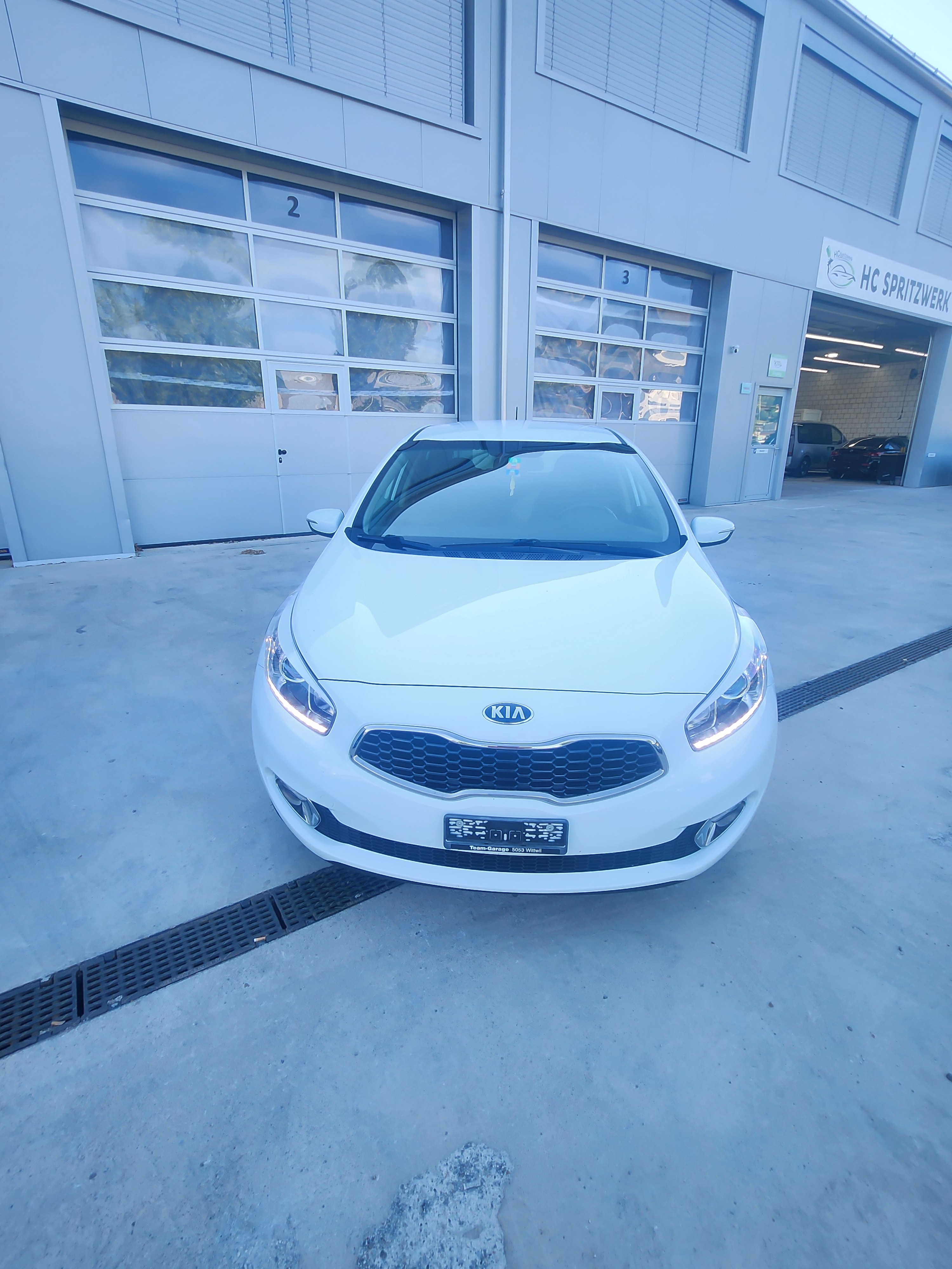 Car photo