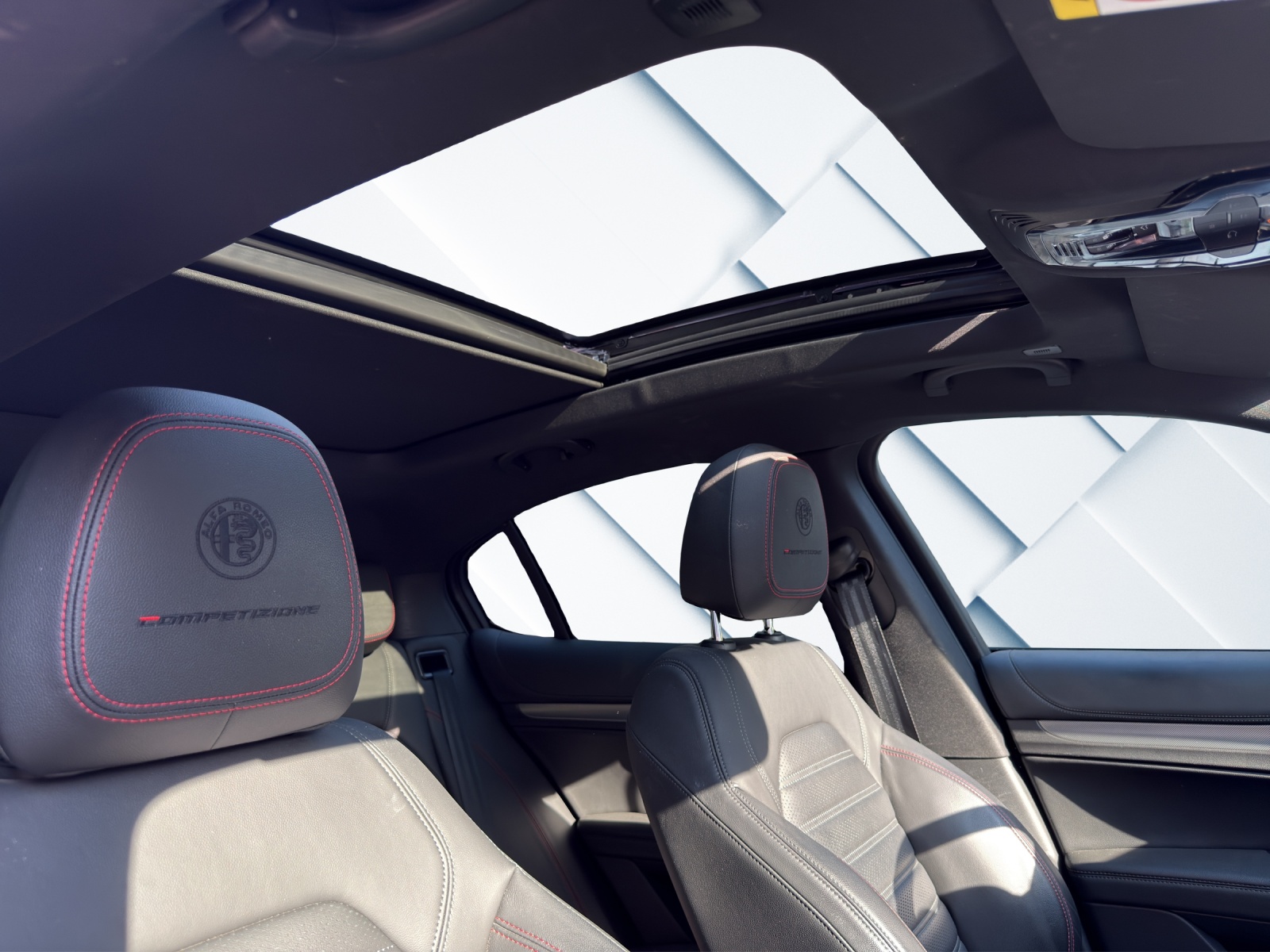 ALFA ROMEO Stelvio 2.0 Q4 280 Competizione-image-17