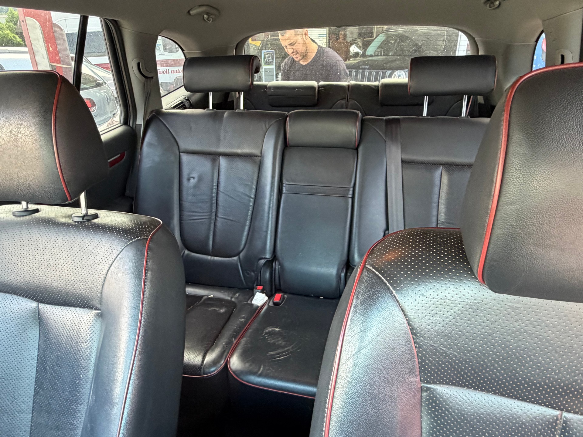 HYUNDAI Santa Fe 2.2 CRDi Premium 4WD Automatic-image-10
