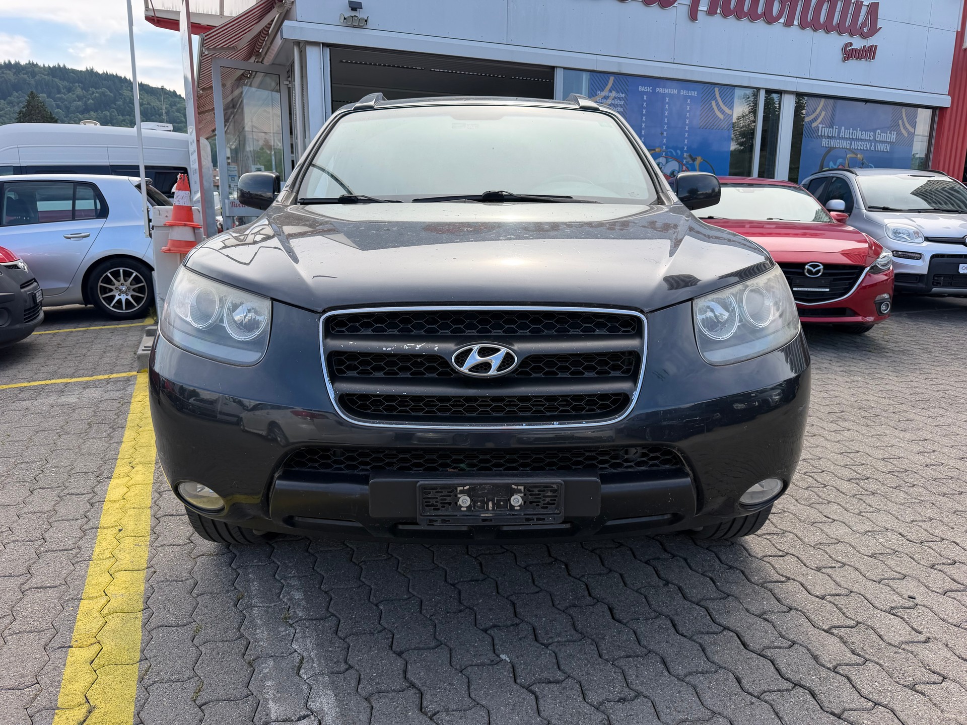 HYUNDAI Santa Fe 2.2 CRDi Premium 4WD Automatic-image-2