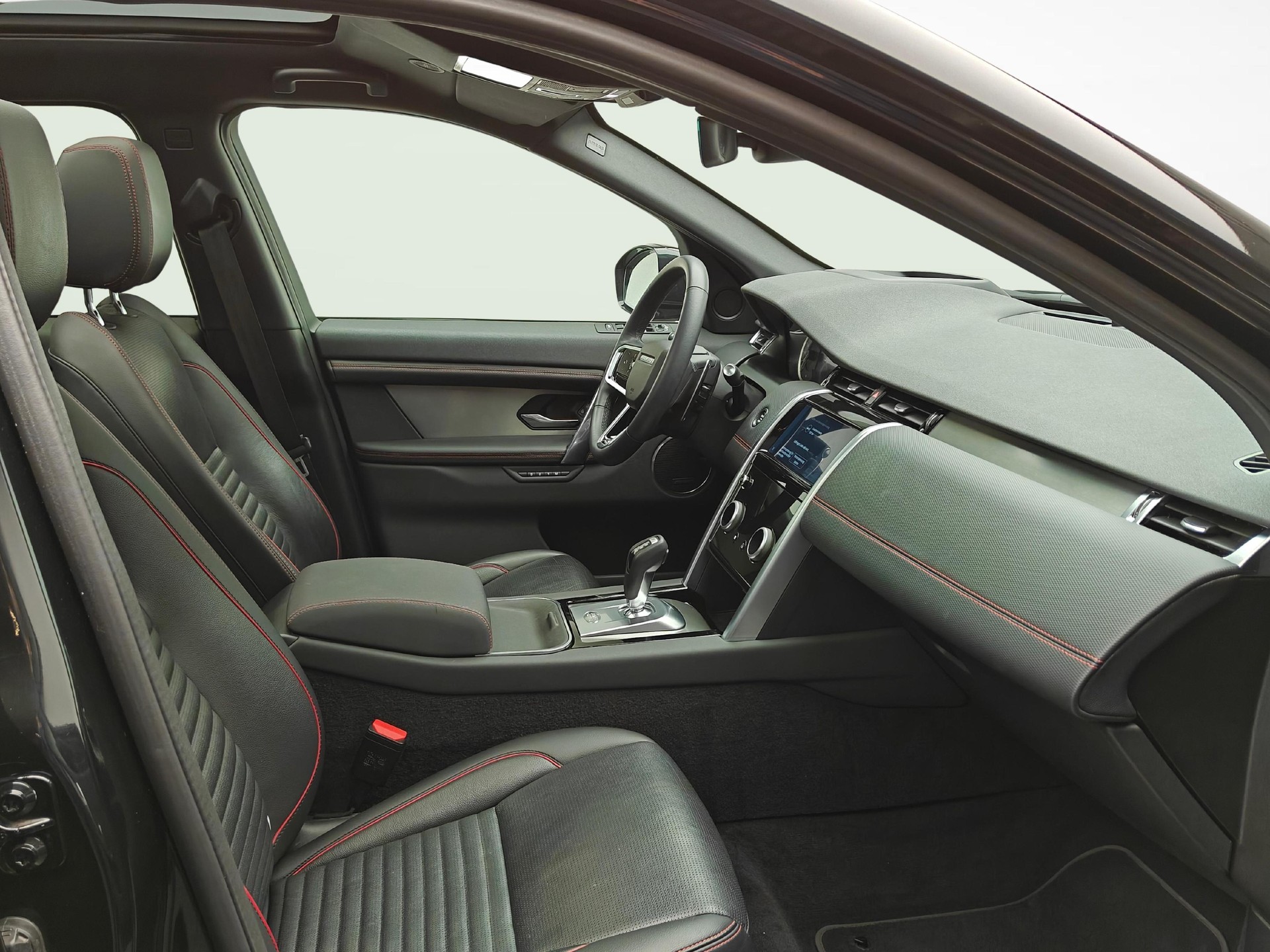 LAND ROVER Discovery Sport 1.5 T 300e R-Dynamic SE-image-9