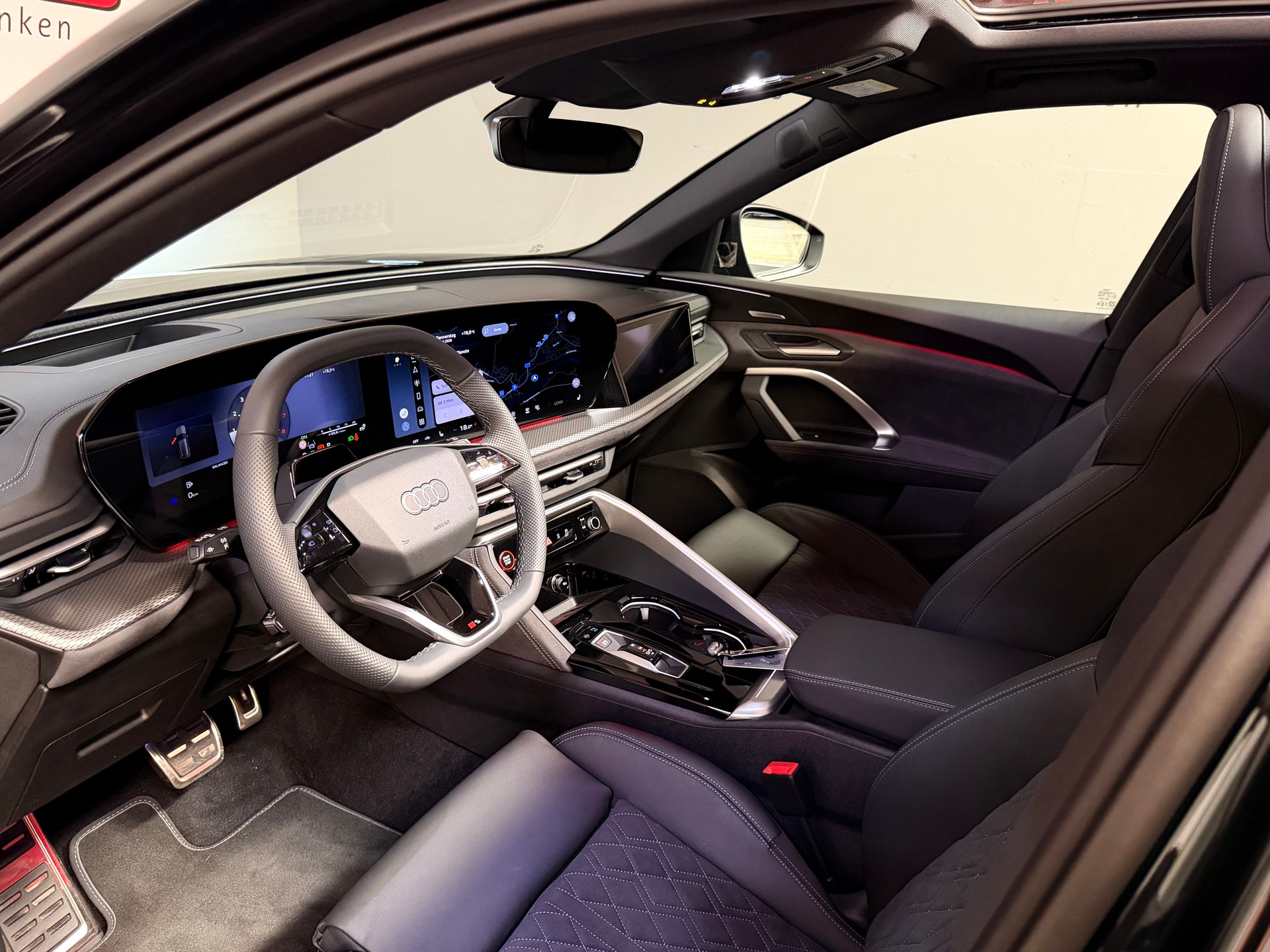 AUDI SQ5 TFSI quattro S-tronic-image-14