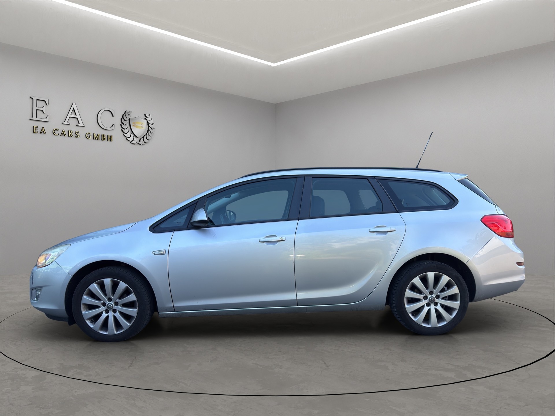OPEL Astra SportsTourer 1.4i 16V Turbo Sport-image-1