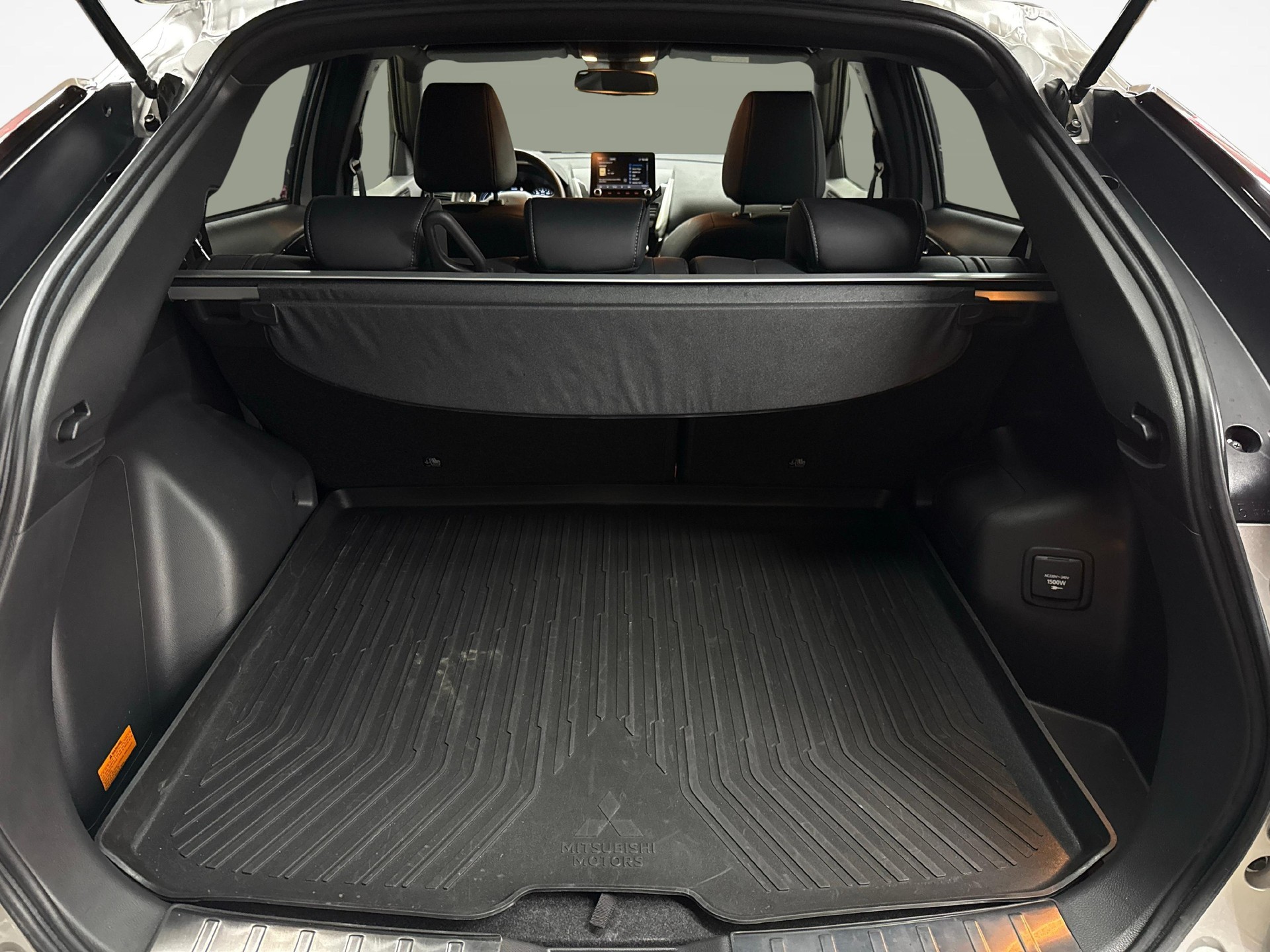 MITSUBISHI Eclipse Cross 2.4 PHEV Instyle 4x4-image-11