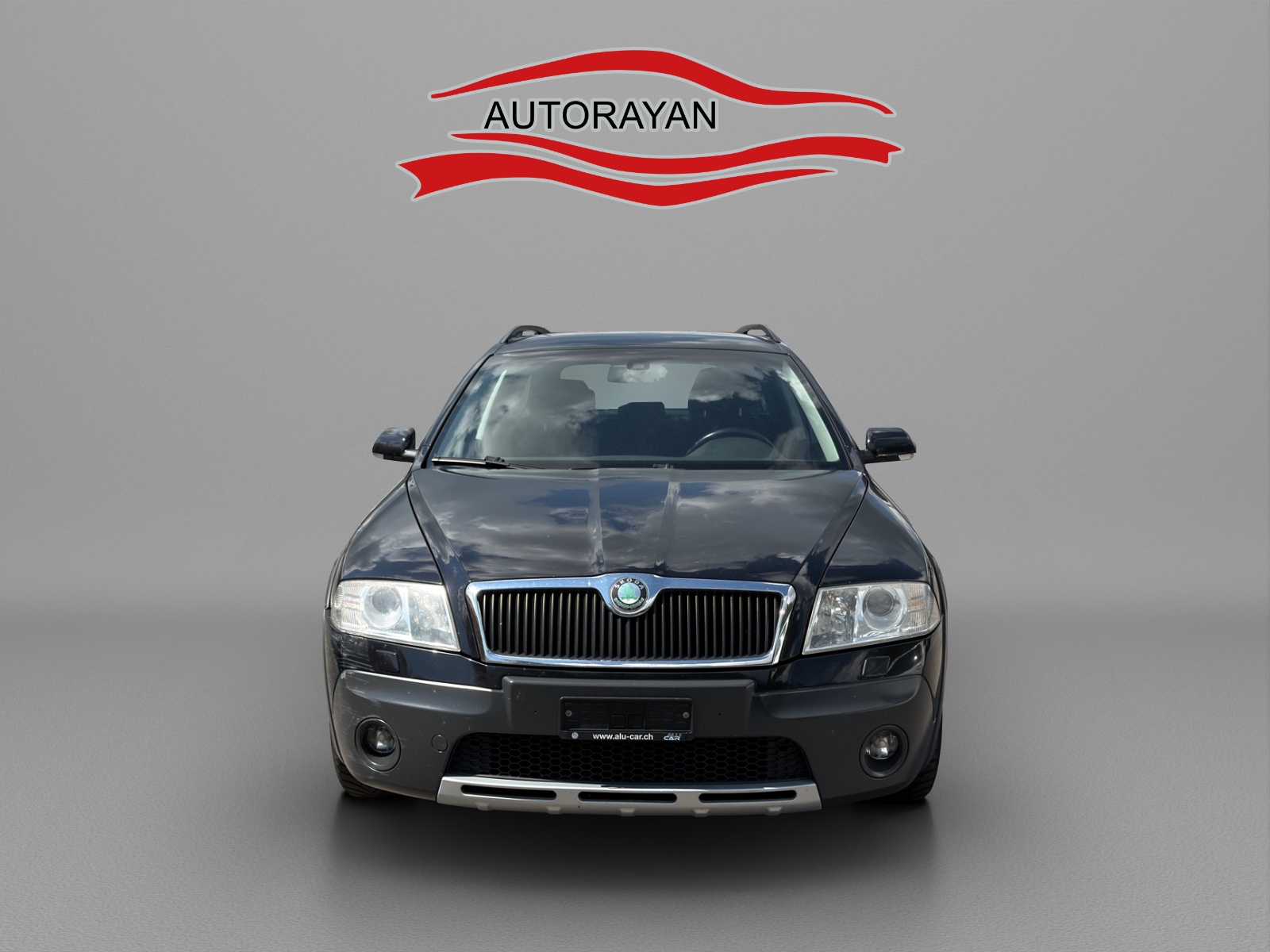 SKODA Octavia Scout 2.0 FSI 4x4-image-0