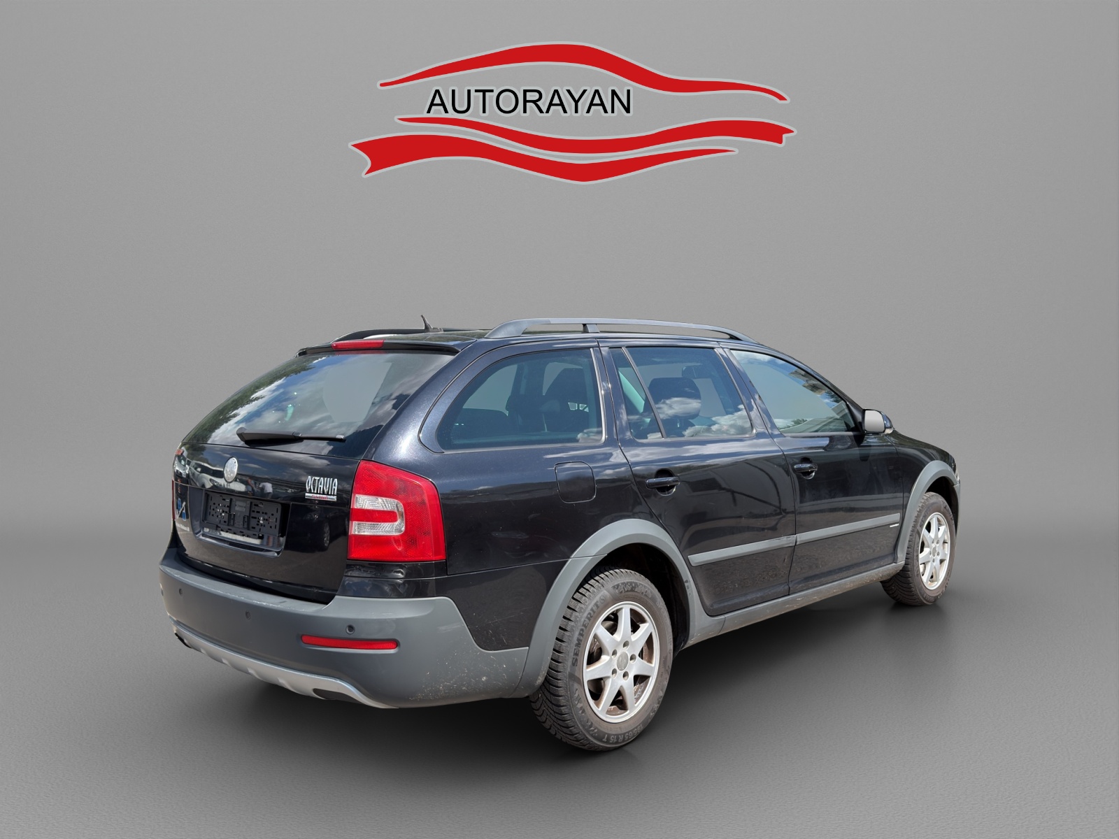 SKODA Octavia Scout 2.0 FSI 4x4-image-4