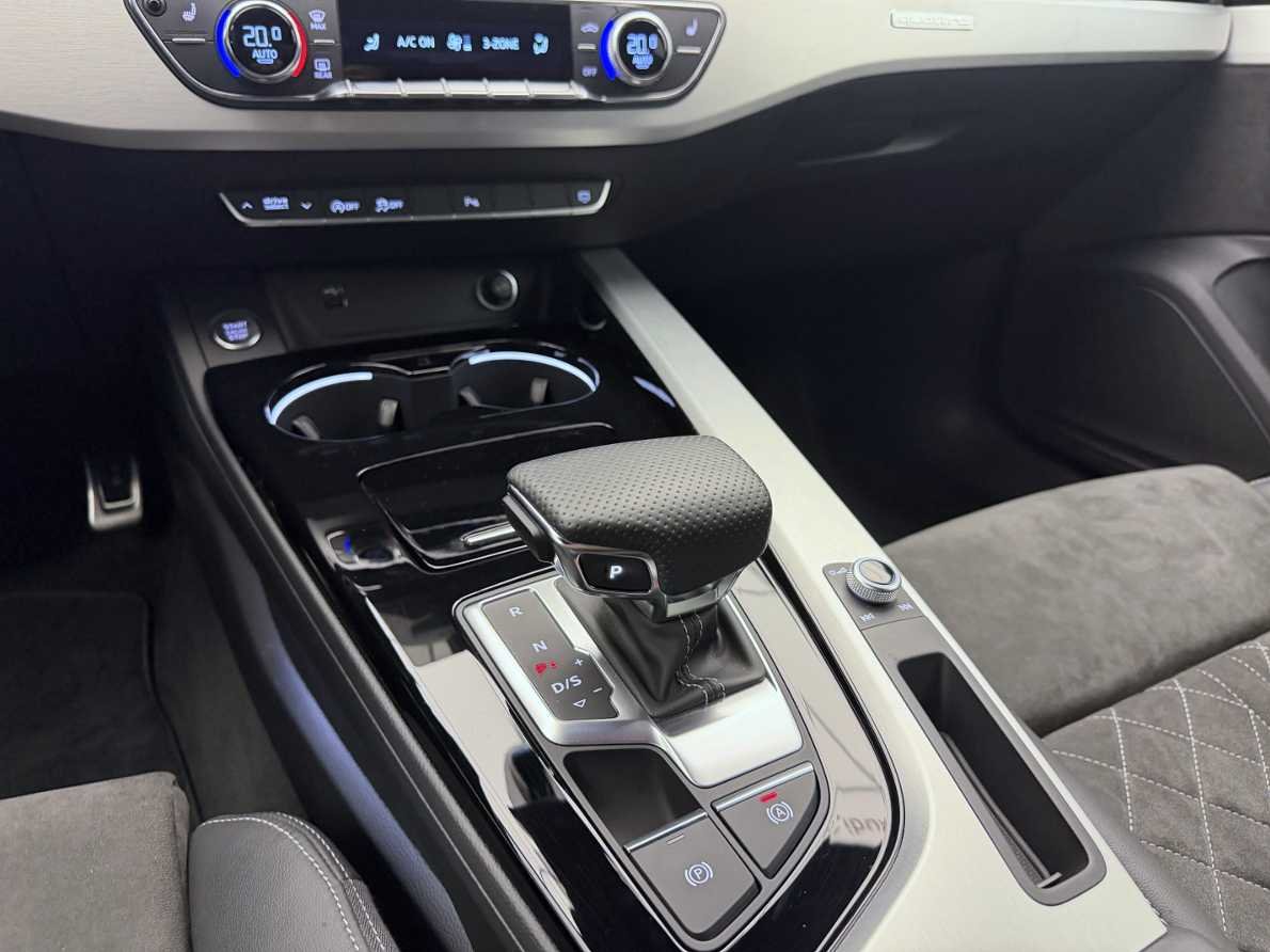 AUDI A5 Sportback 40 TFSI S-Line S-tronic quattro-image-12
