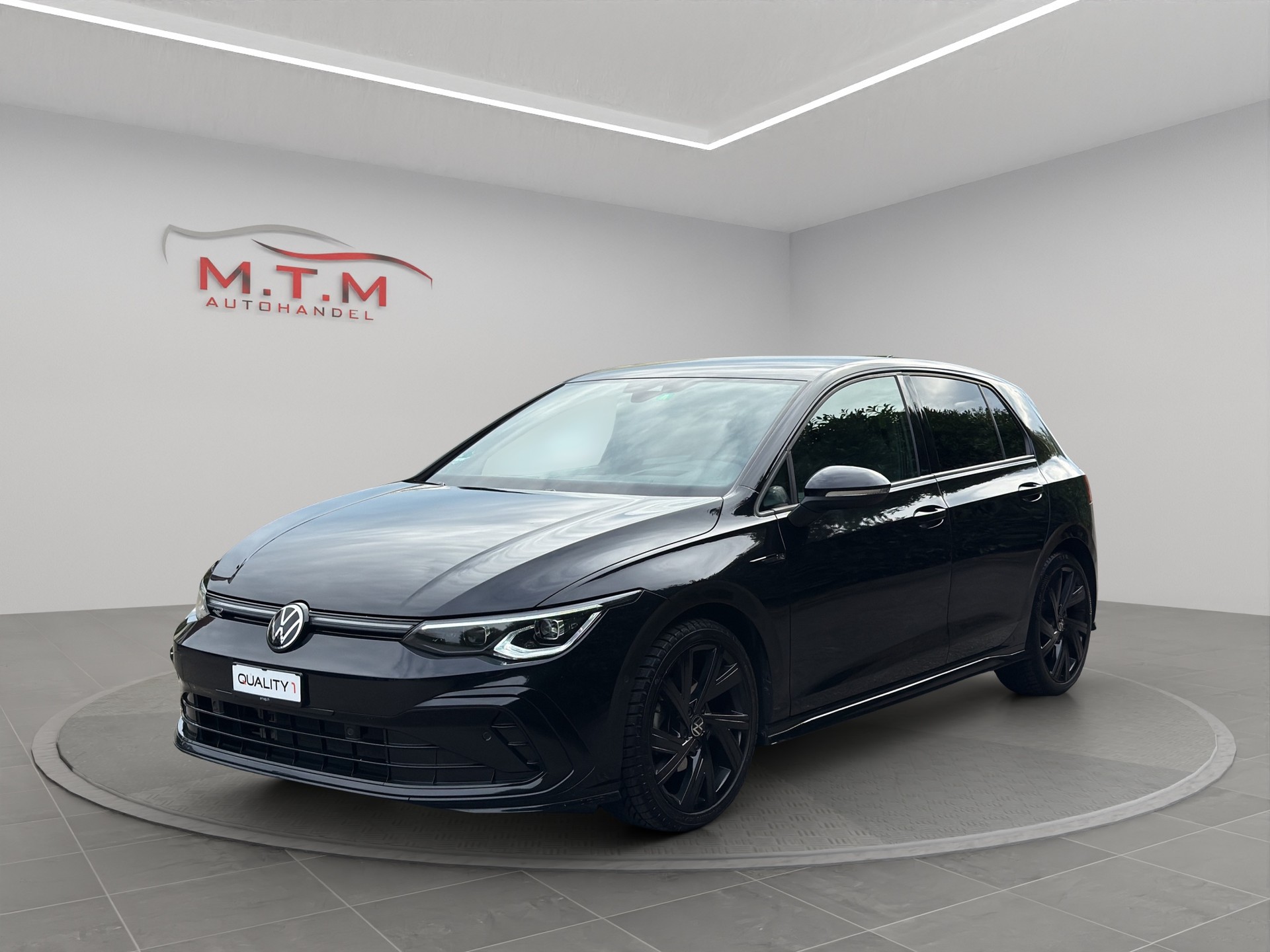 VW Golf 1.5 eTSI mHEV ACT R-Line DSG-image-2