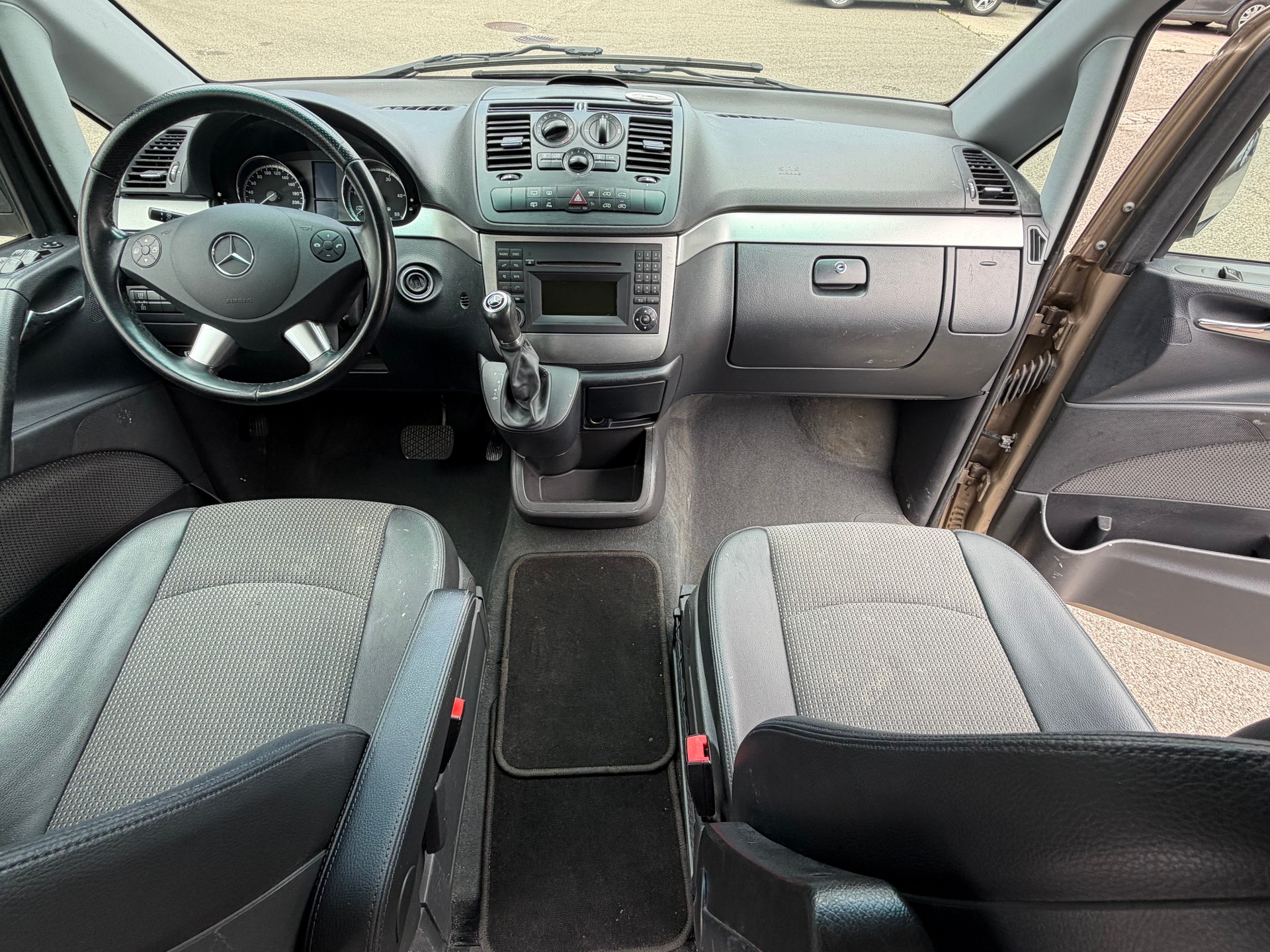 MERCEDES-BENZ Viano 2.2 CDI Blue Efficiency Trend L A-image-11
