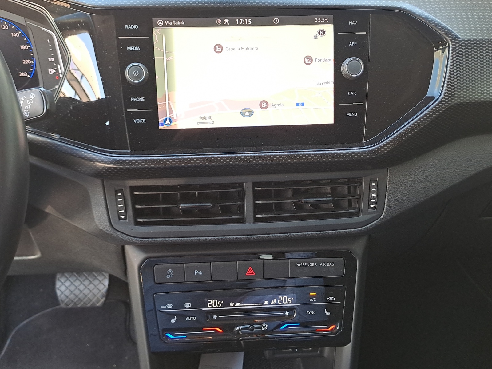 VW T-Cross 1.0 TSI Life Limited DSG-image-10