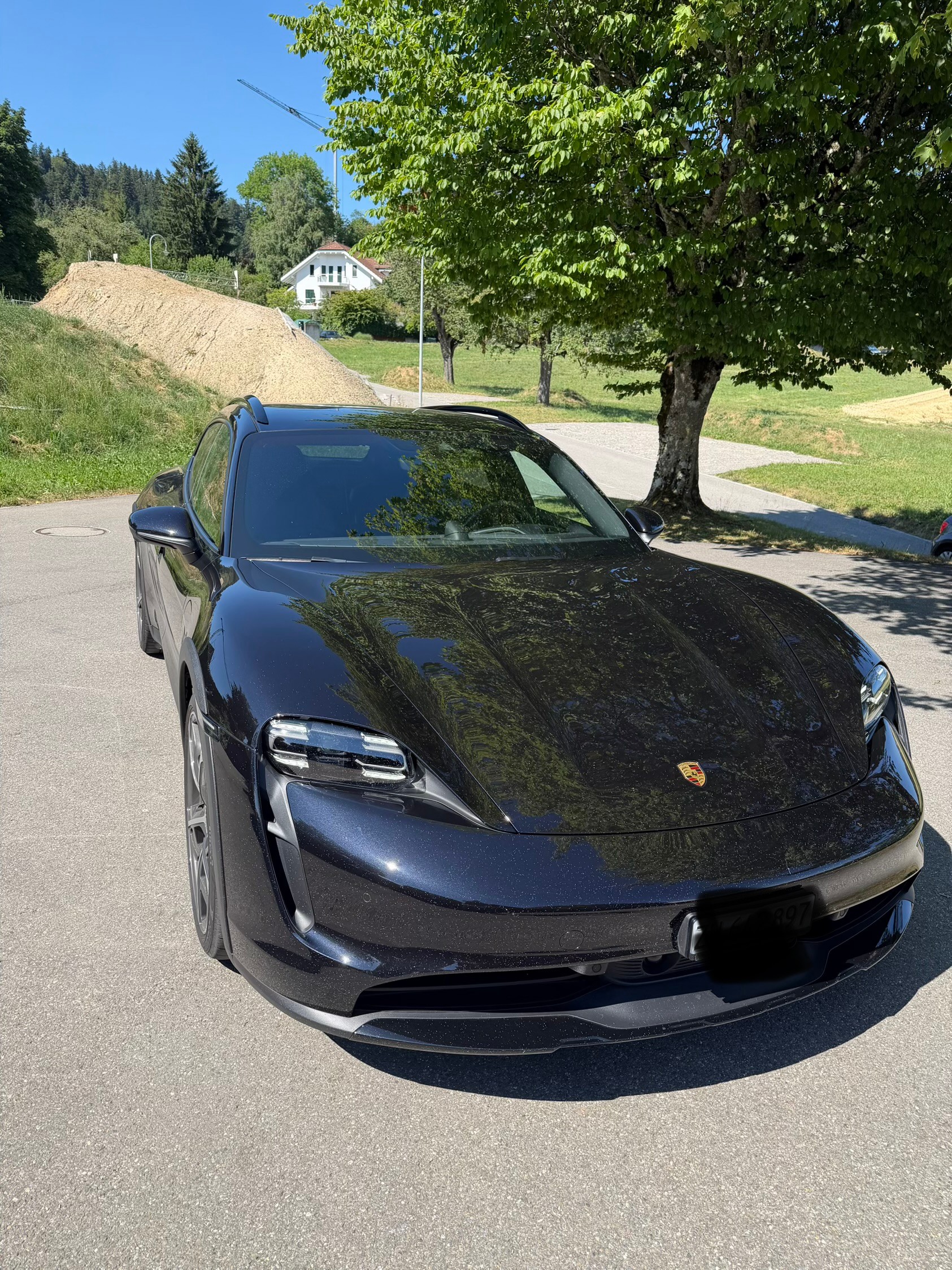PORSCHE 4 Cross Turismo-image-0