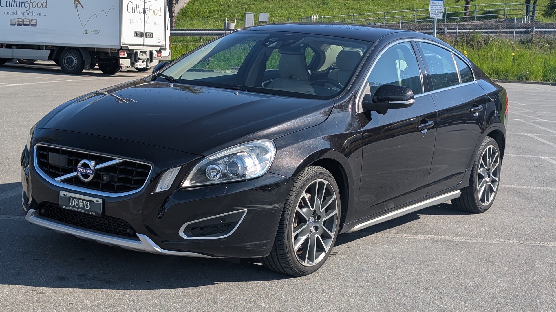 VOLVO 2.4 D5 Summum-image-0