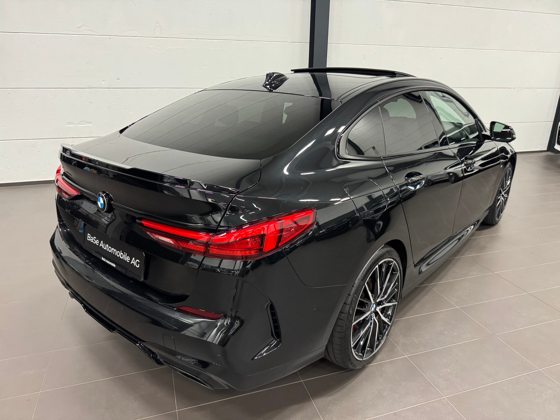 BMW M235i Gran Coupé xDrive Pure M Sport Steptronic-image-12