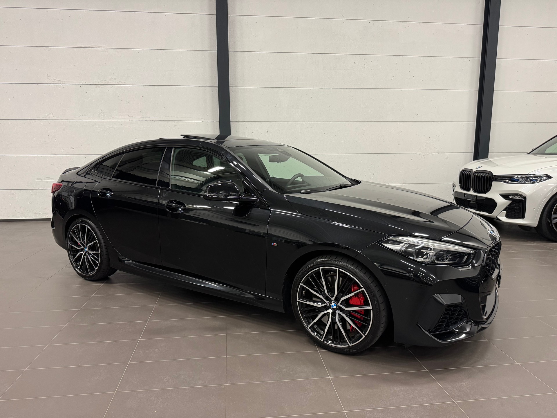 BMW M235i Gran Coupé xDrive Pure M Sport Steptronic-image-3