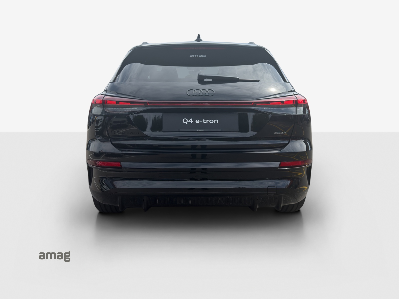 AUDI Q4 e-tron SUV quattro performance-image-5