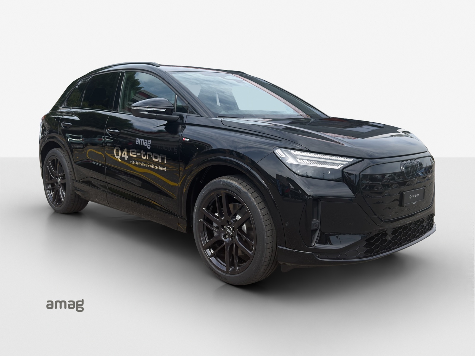AUDI Q4 e-tron SUV quattro performance-image-8