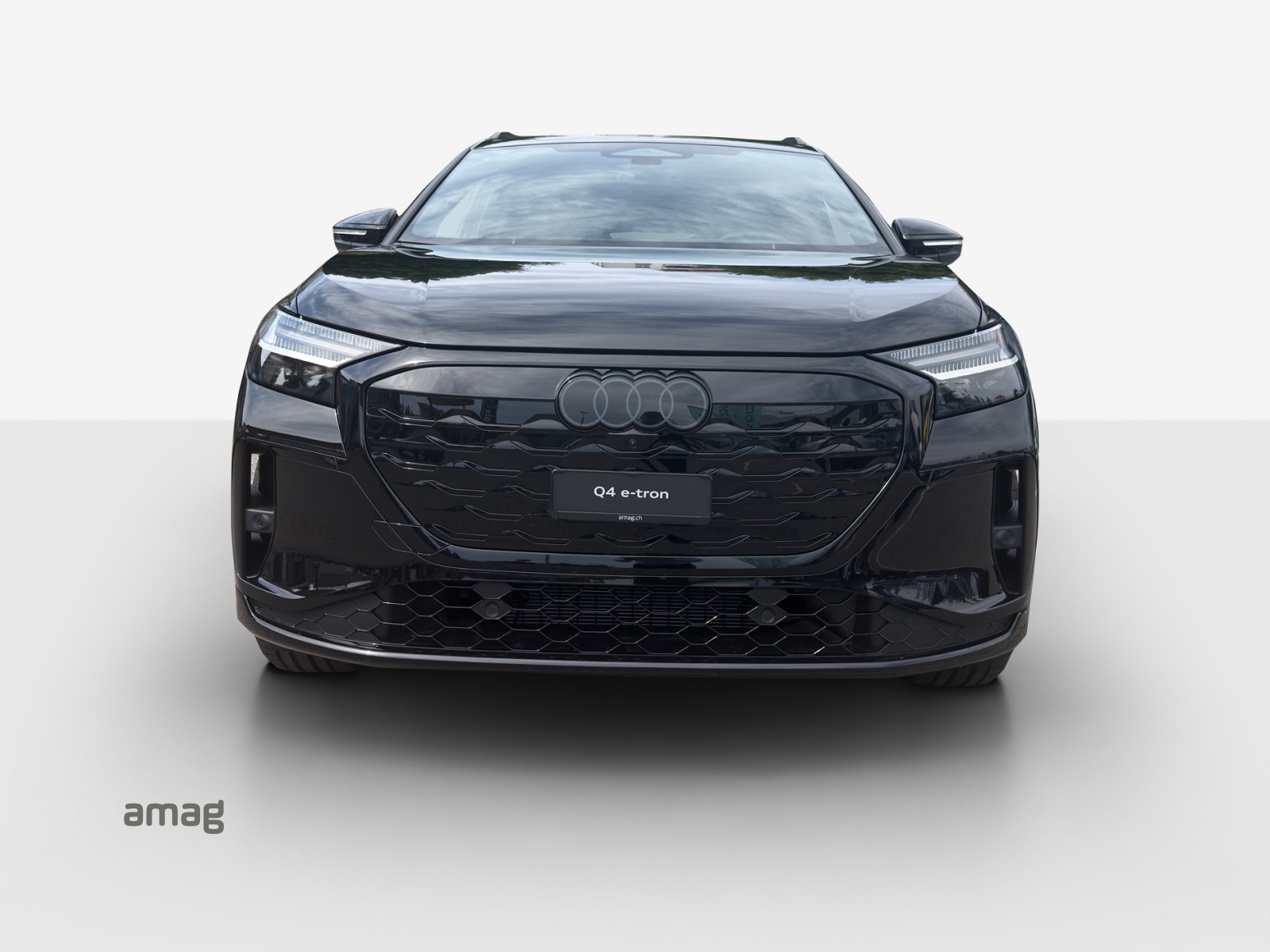 AUDI Q4 e-tron SUV quattro performance-image-10