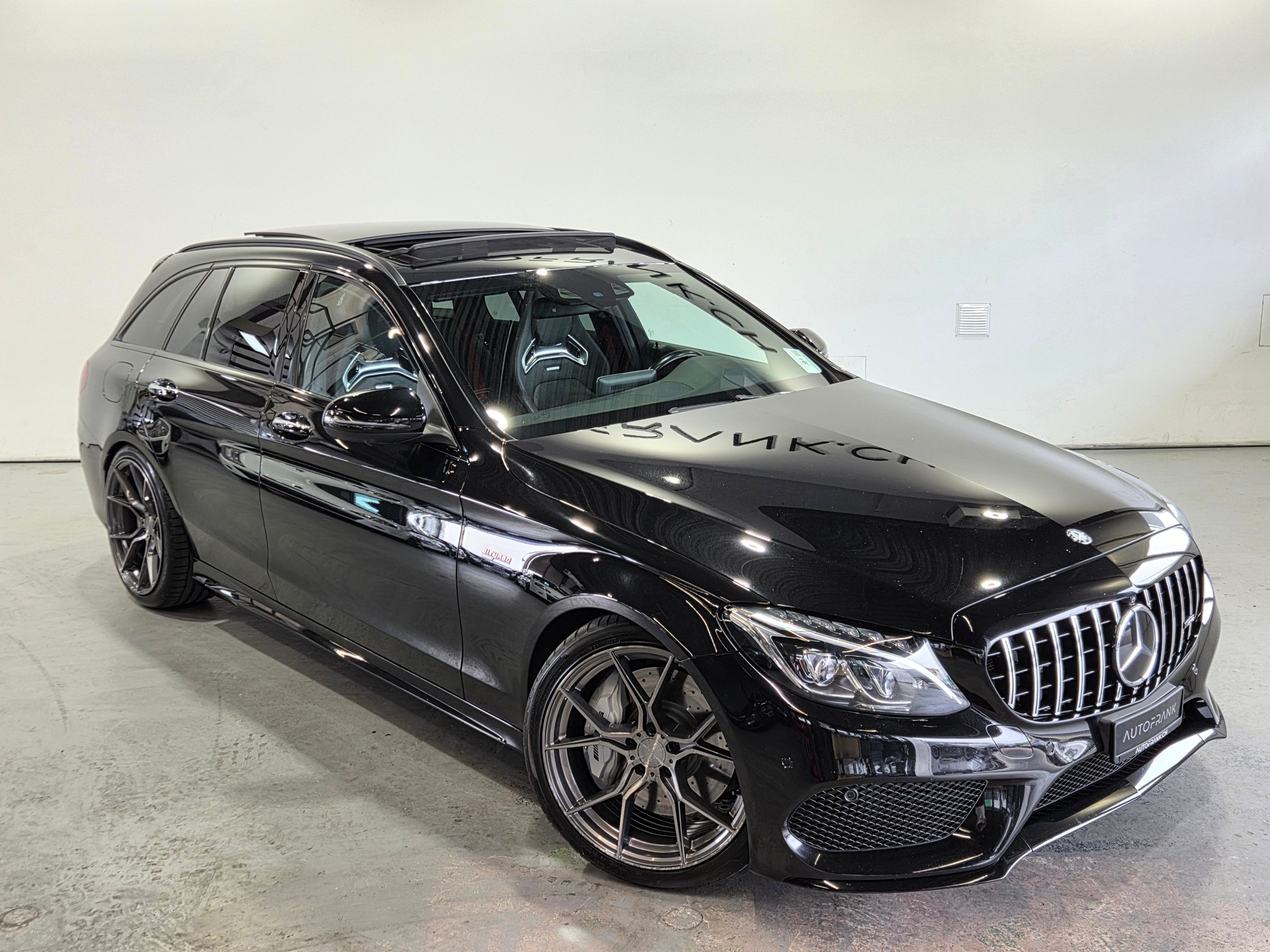 MERCEDES-BENZ C 43 AMG 4matic Kombi-image-15