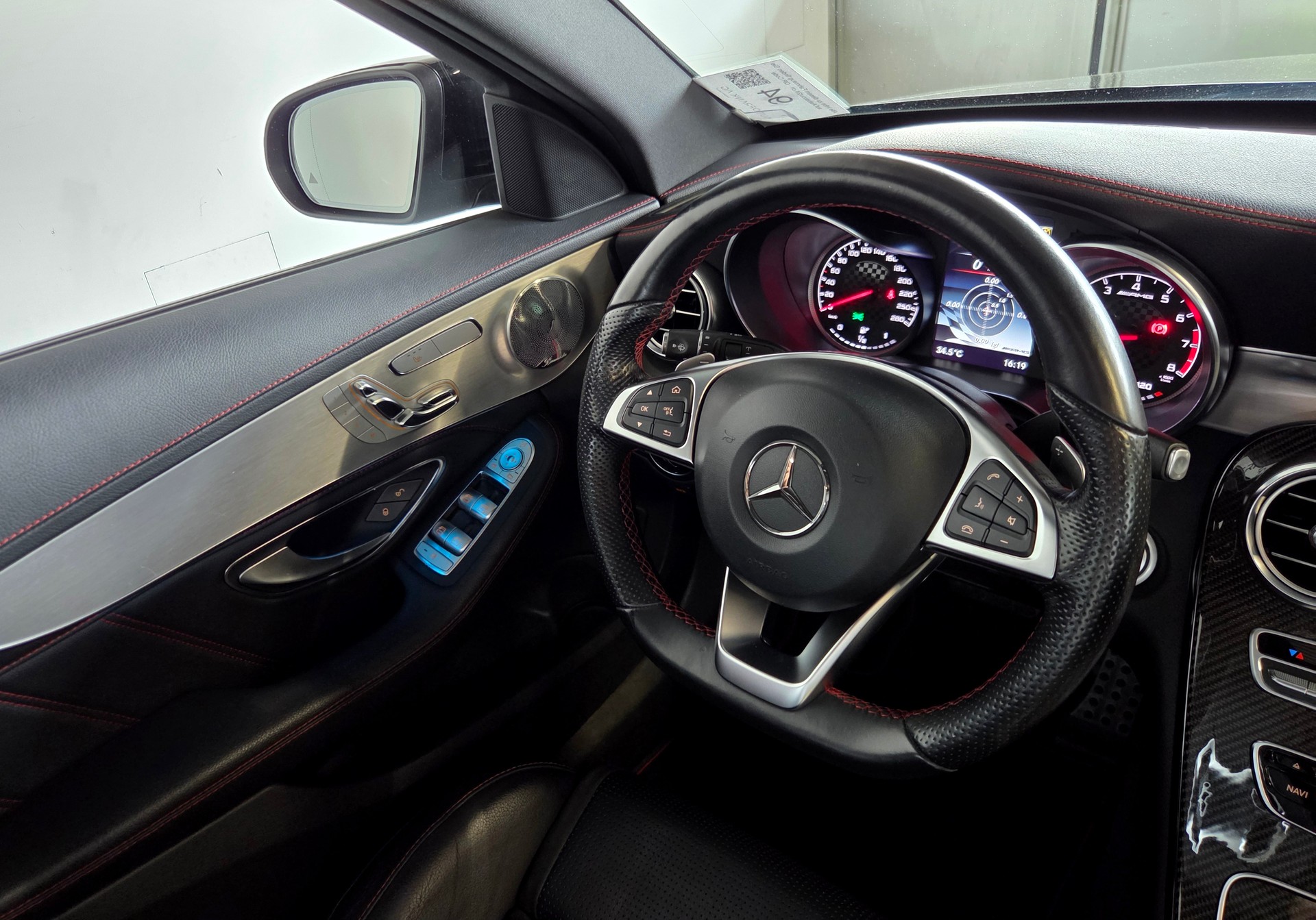 MERCEDES-BENZ C 43 AMG 4matic Kombi-image-17