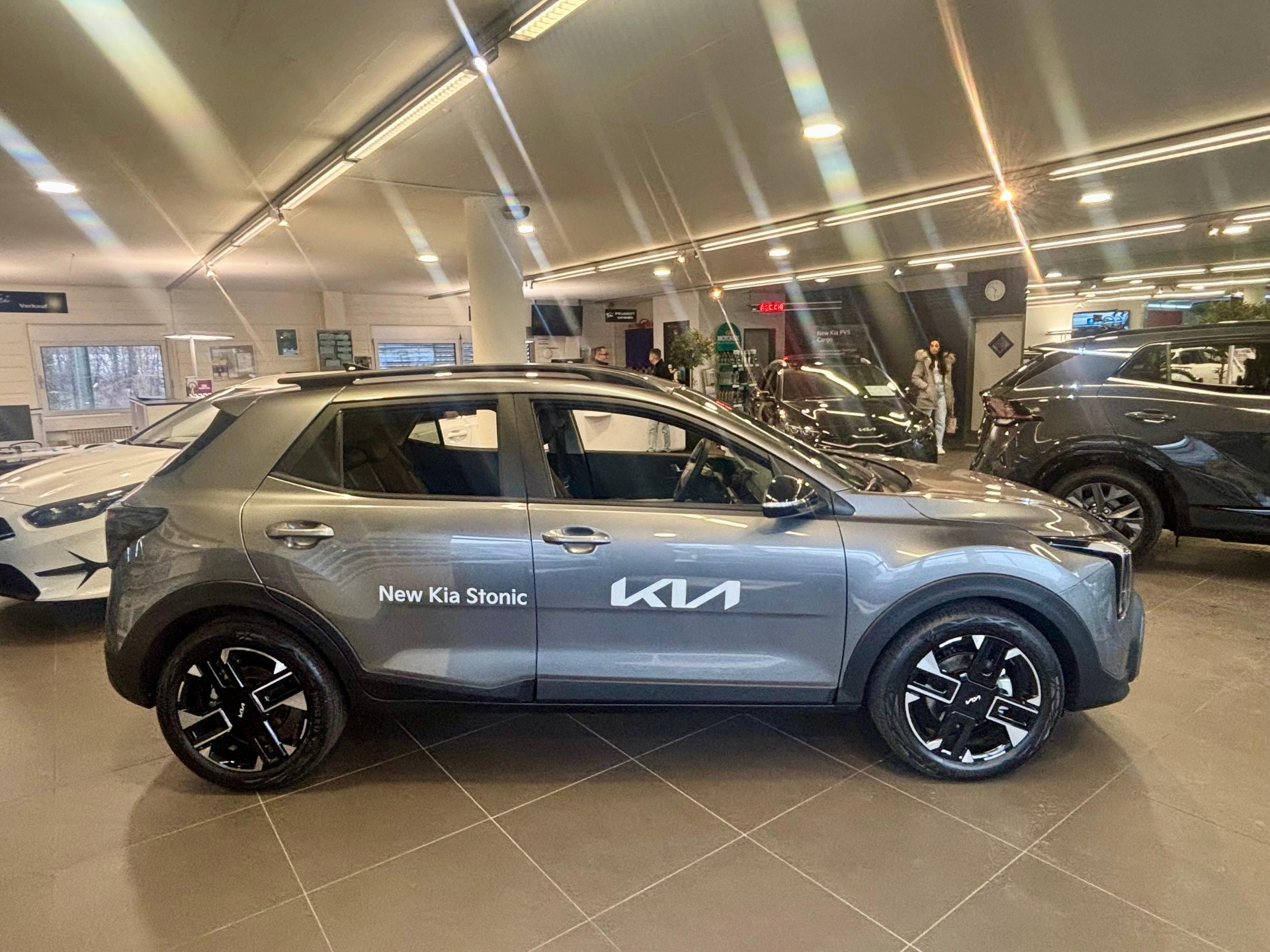 KIA Stonic 1.0 T-GDi MHEV GT-Line-image-3