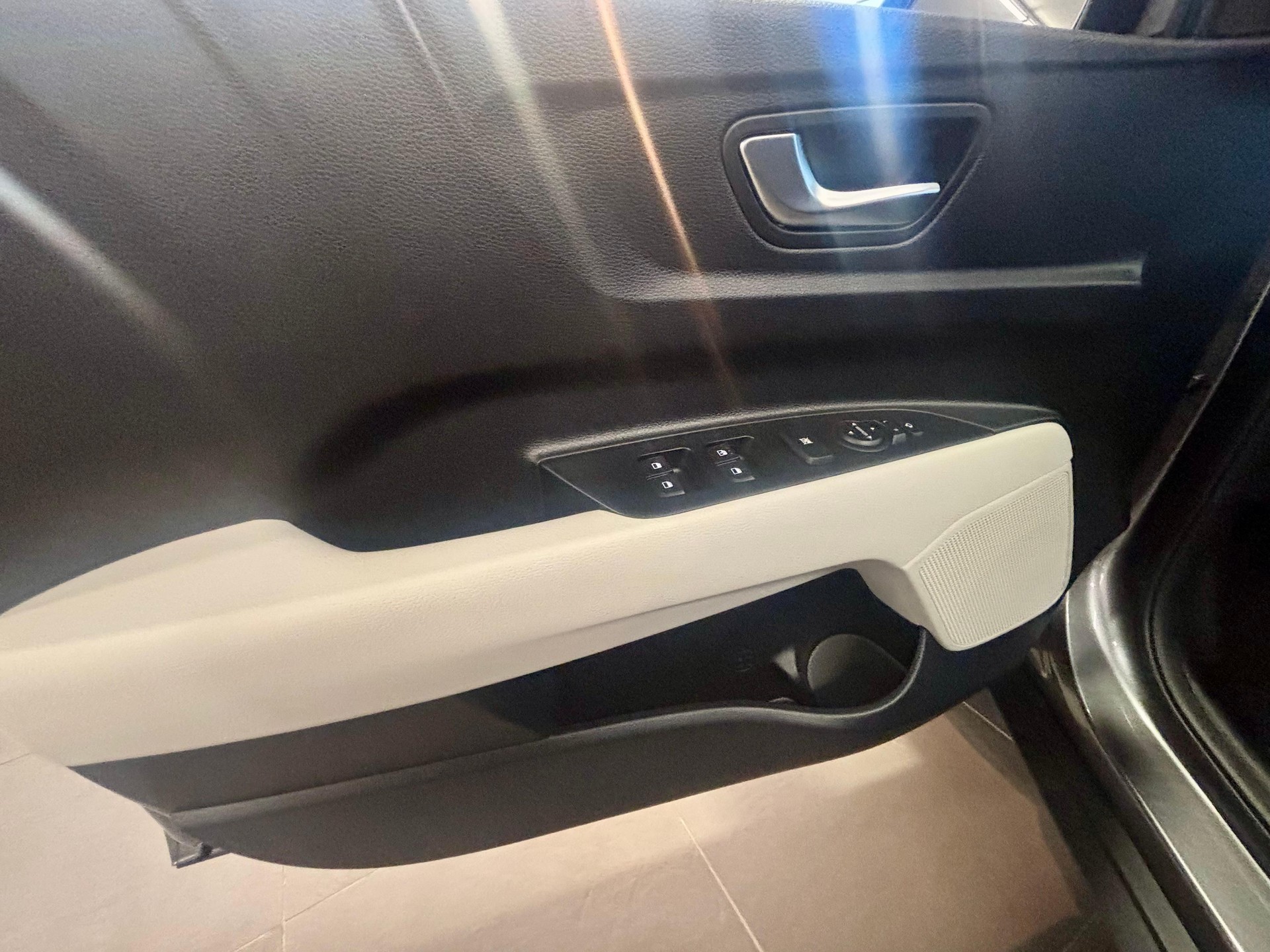KIA Stonic 1.0 T-GDi MHEV GT-Line-image-13