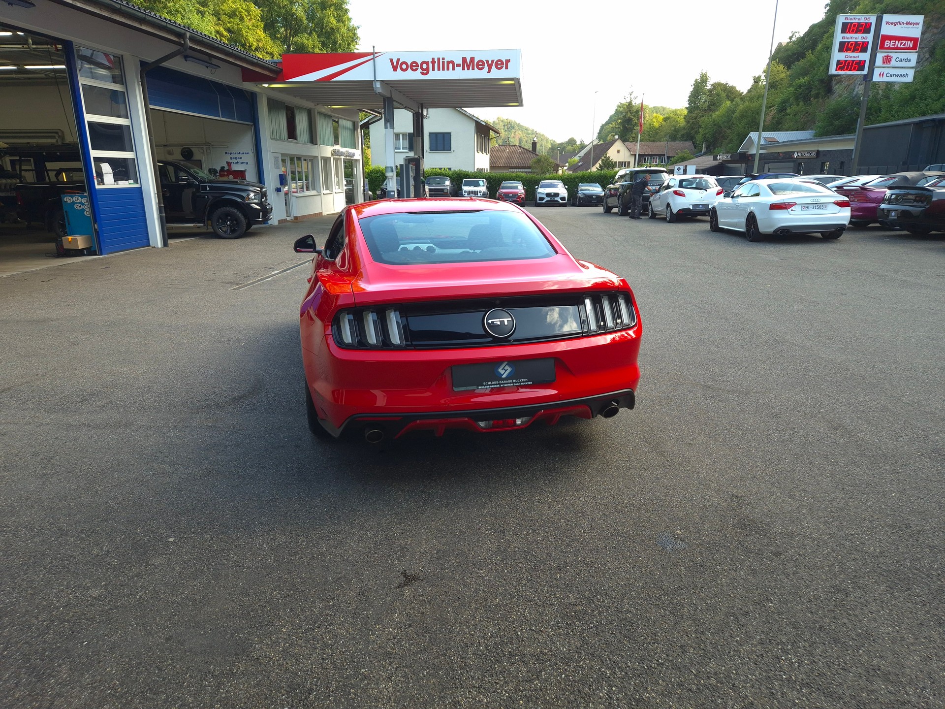 FORD Mustang Fastback 5.0 V8 GT Automat-image-9