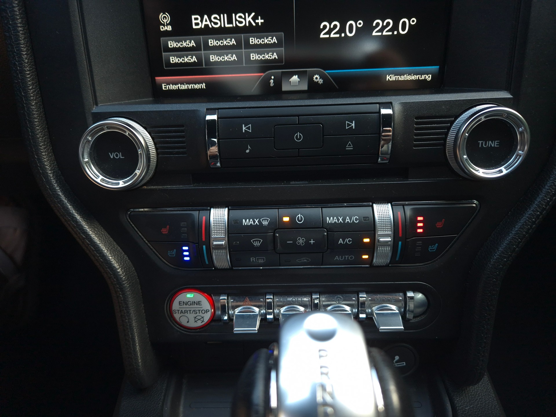 FORD Mustang Fastback 5.0 V8 GT Automat-image-23