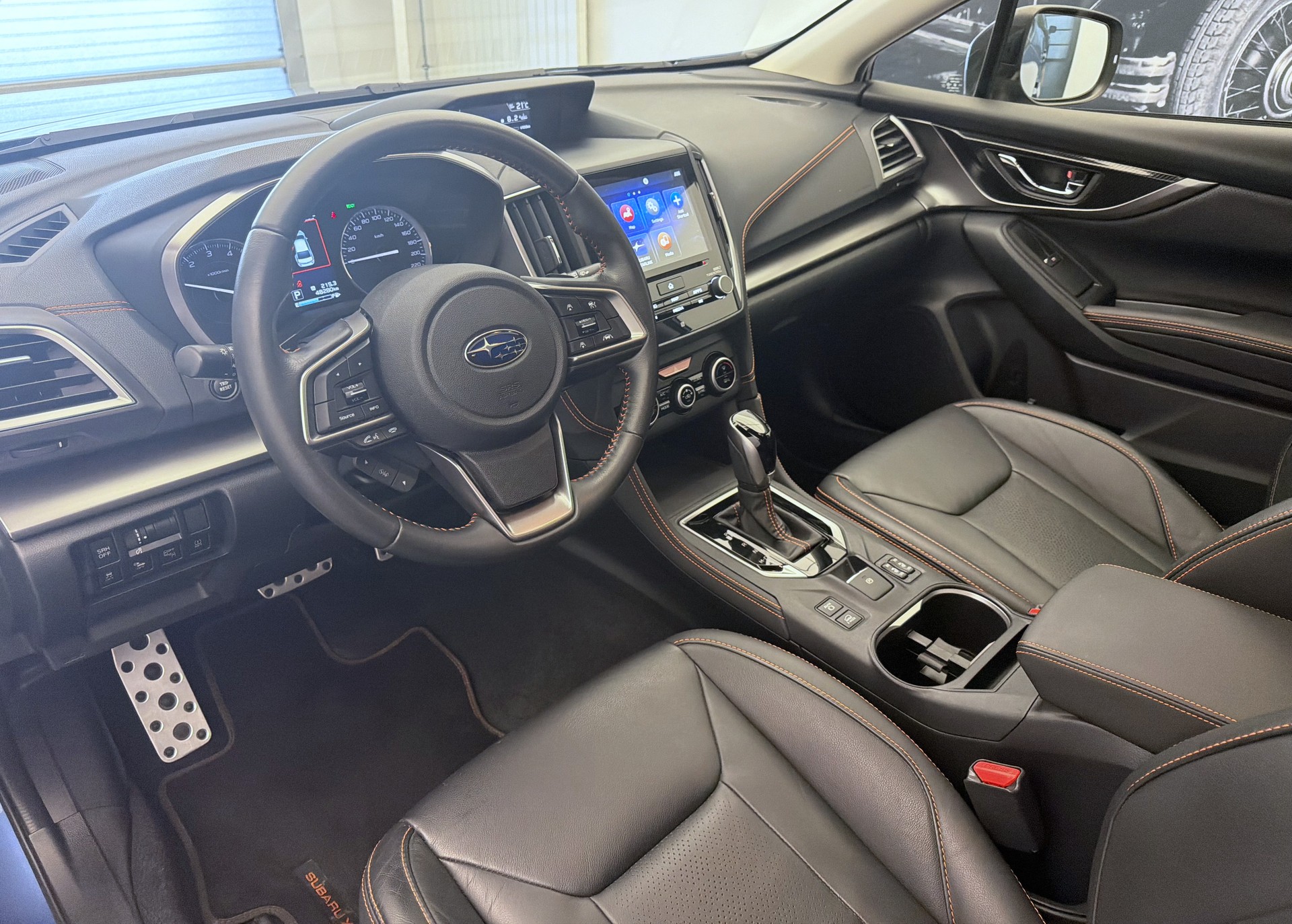 SUBARU XV 2.0 e-Boxer Swiss Plus AWD Lineartronic-image-5