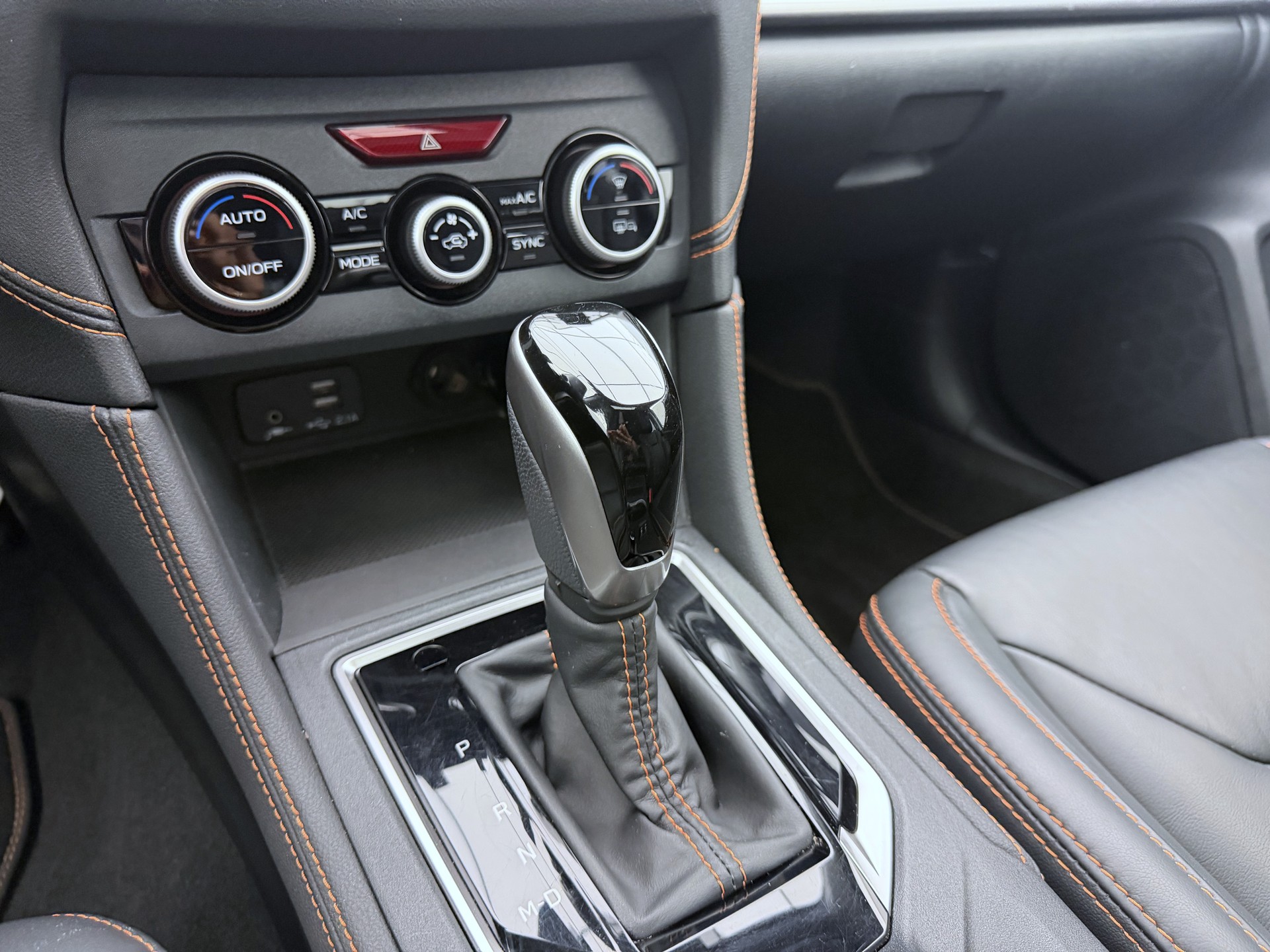 SUBARU XV 2.0 e-Boxer Swiss Plus AWD Lineartronic-image-10