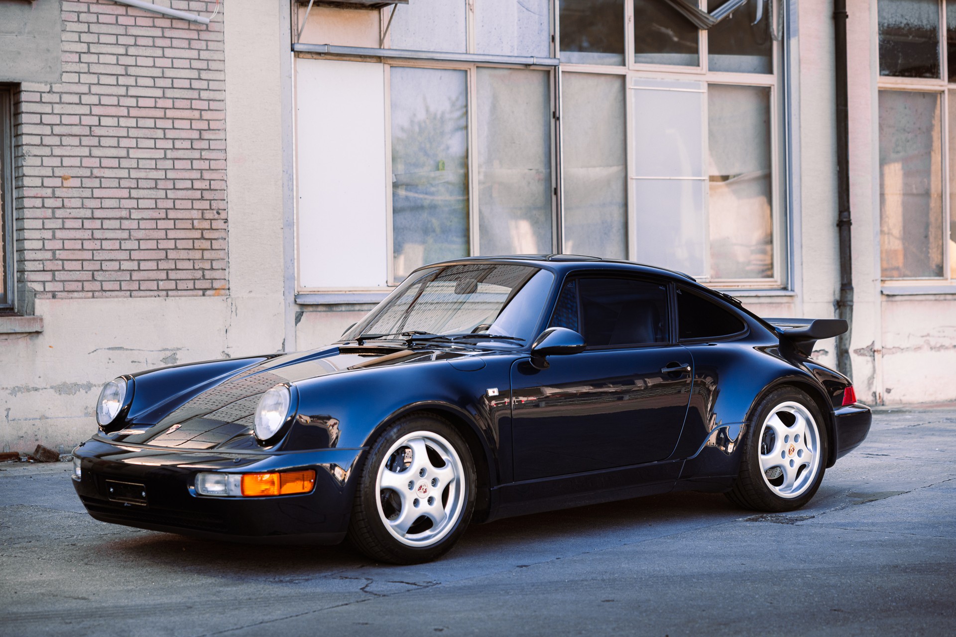 PORSCHE 911 Turbo II 3.3-image-12